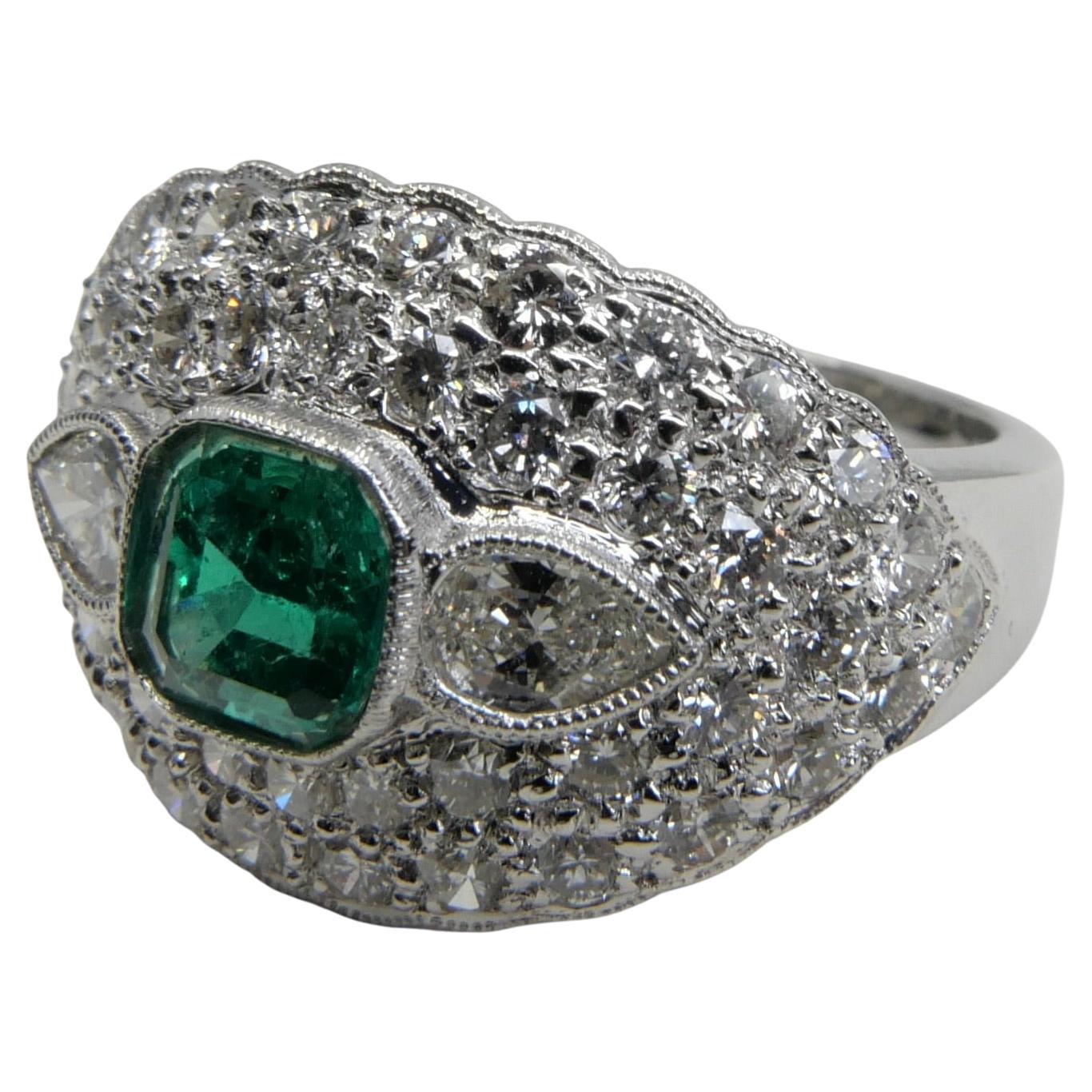 Muzo Green Emerald & Diamond Ring, Vivid Green and Transparent For Sale 7