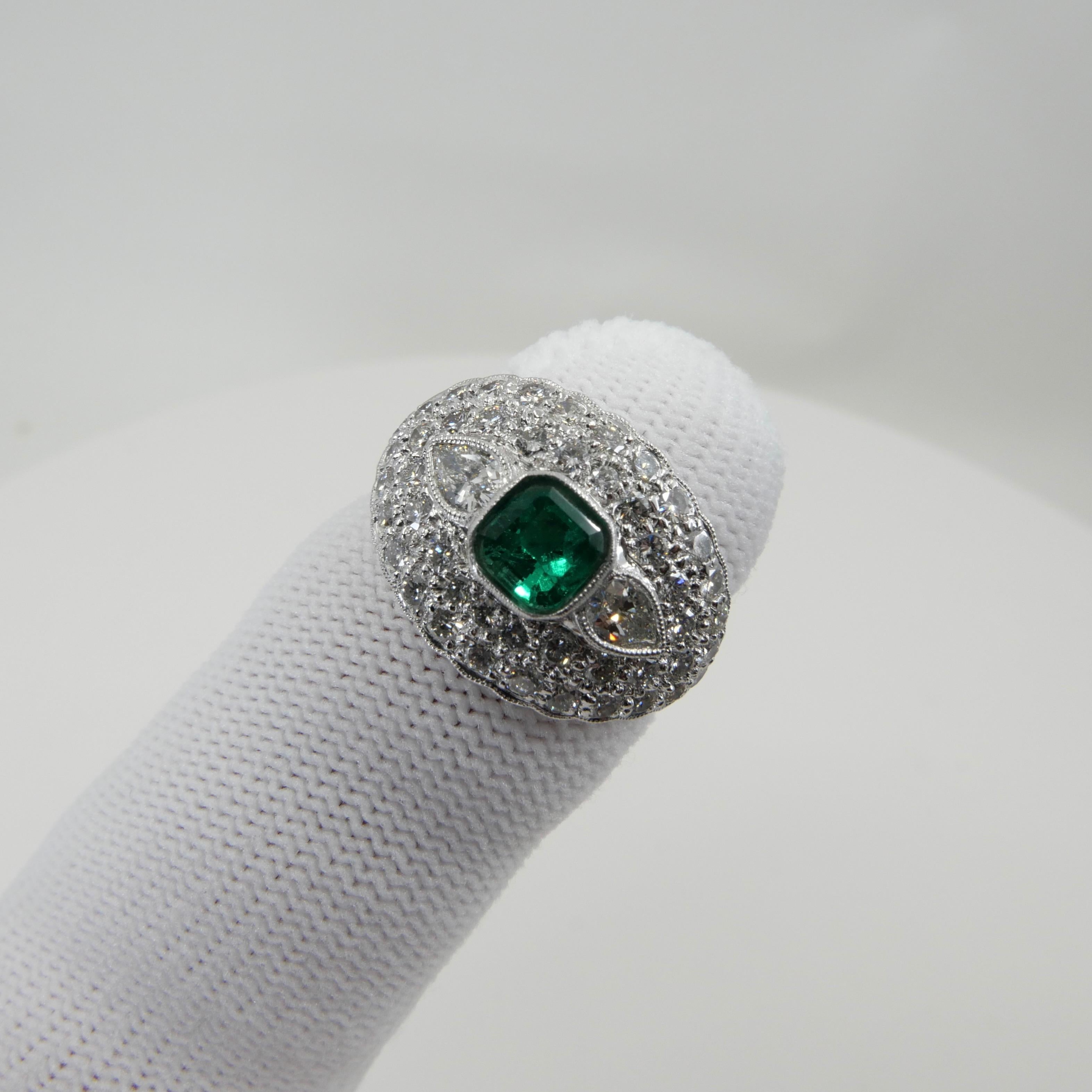 Muzo Green Emerald & Diamond Ring, Vivid Green and Transparent In New Condition For Sale In Hong Kong, HK