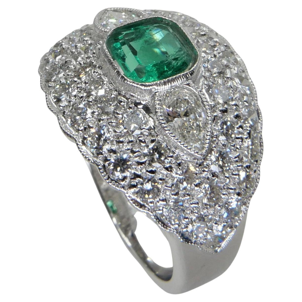 Muzo Green Emerald & Diamond Ring, Vivid Green and Transparent For Sale 1