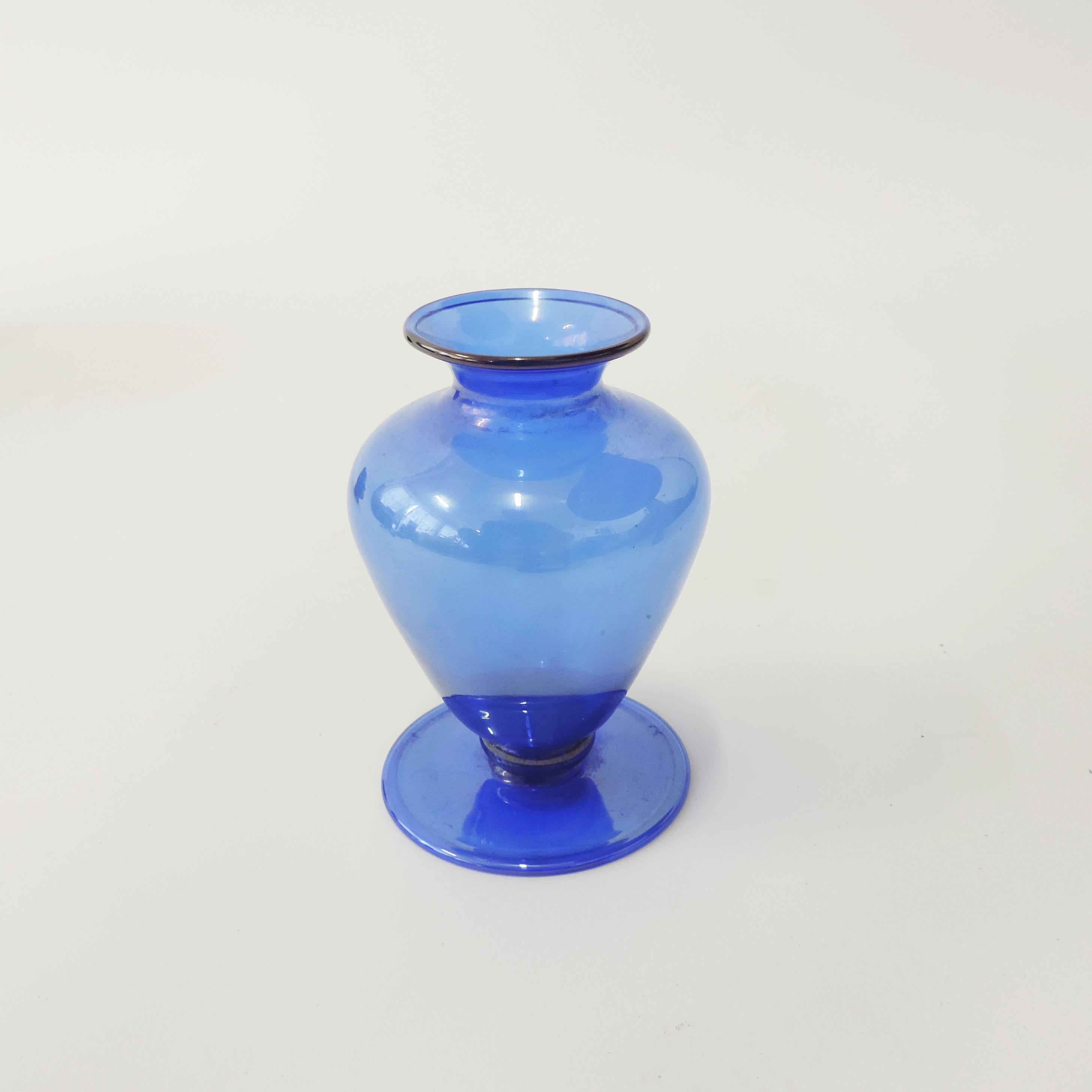 Art Deco M.V.M Cappellin Murano Glass Vase Model No. 5383 in Blue, Italy, 1920s For Sale