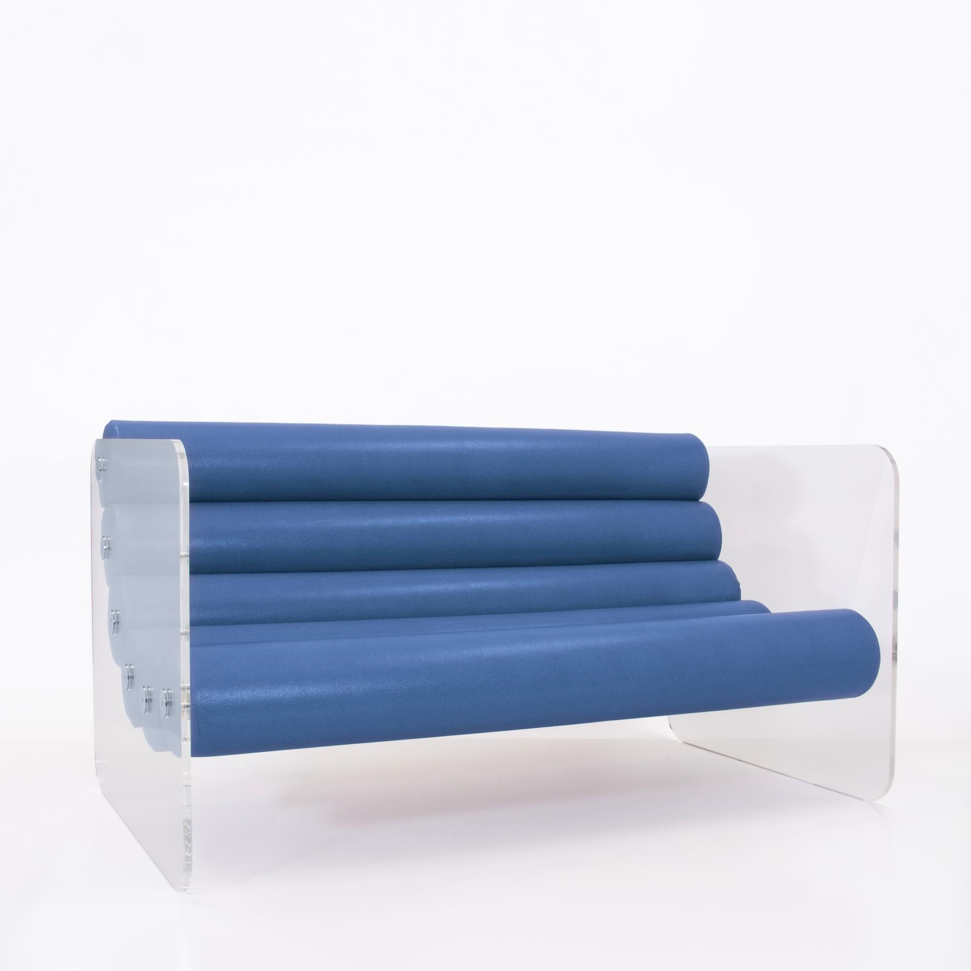 MW02 sofa in Bauhaus style With altuglass panels designed by Olivier Santini. For Sale 1