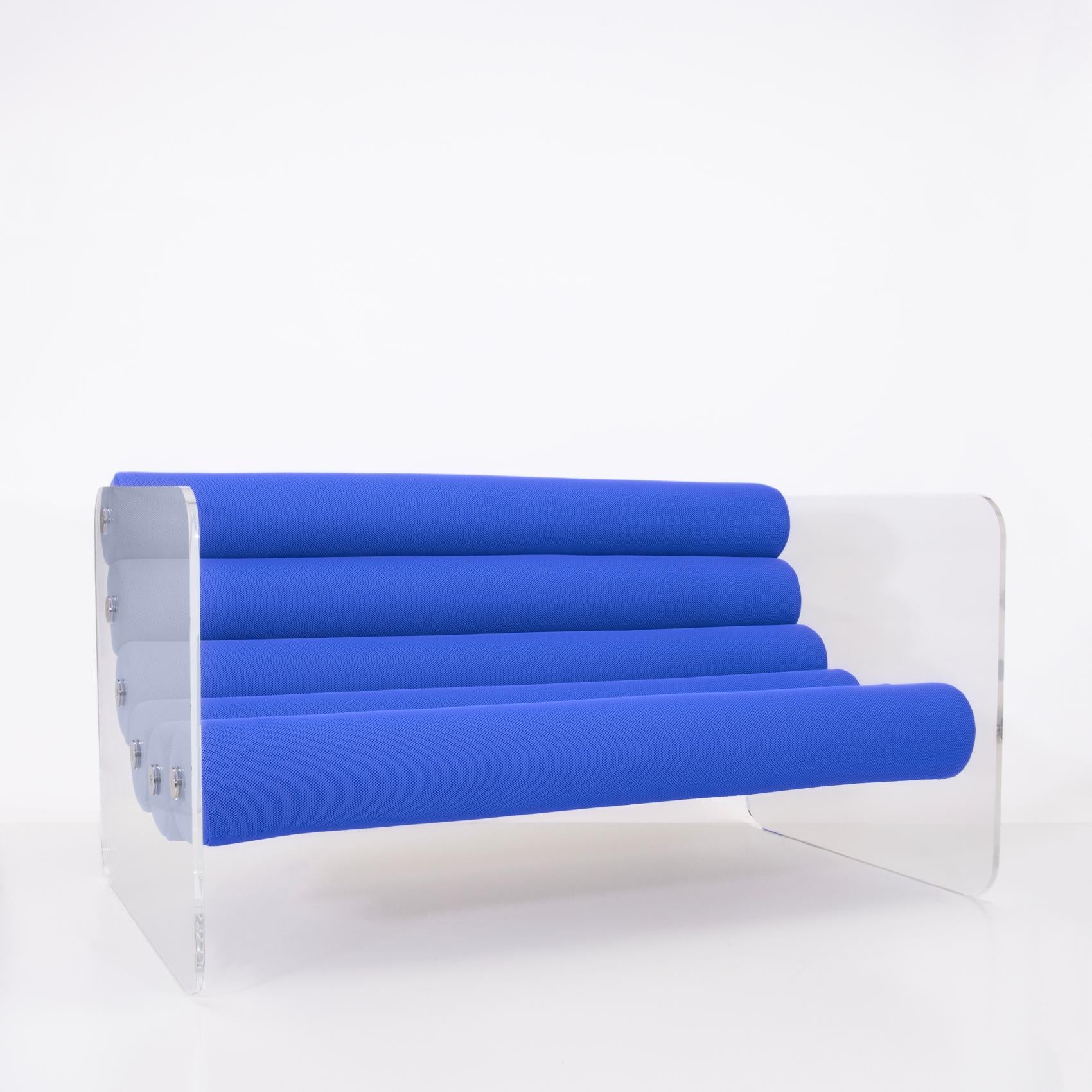 MW02 sofa in Bauhaus style With altuglass panels designed by Olivier Santini. For Sale 3