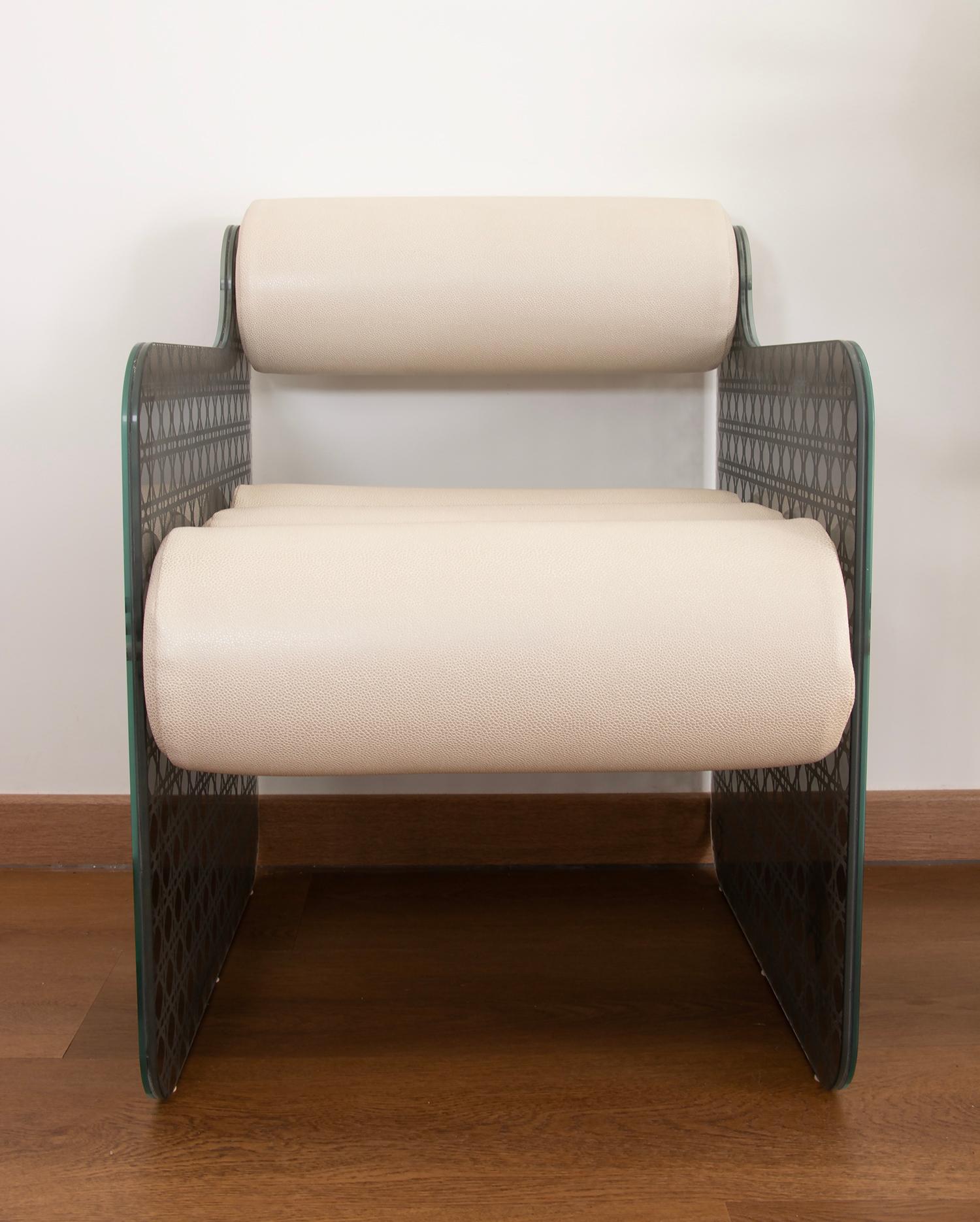 MW04 chair with engraved cannage pattern by Olivier Santini. In New Condition For Sale In Beaumont-Louestault, FR