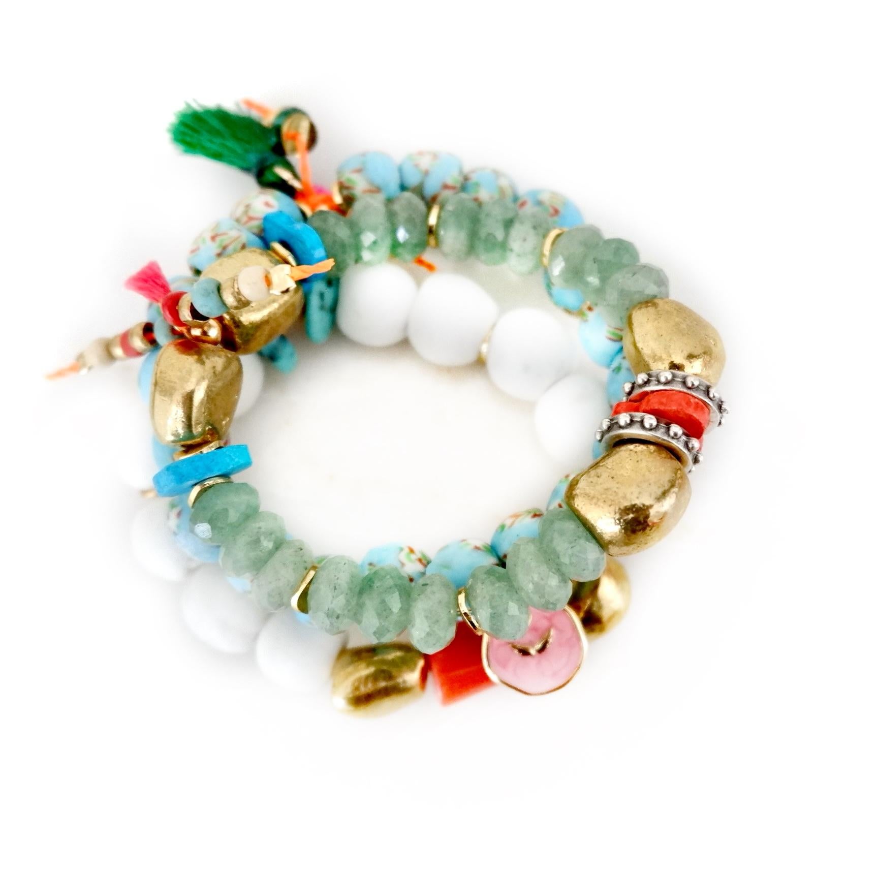 My chic coral bracelet In New Condition For Sale In Los Angeles, CA