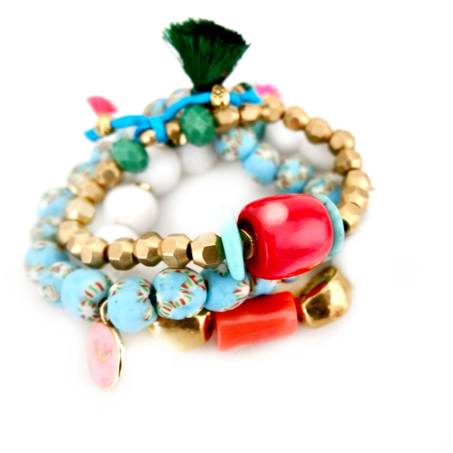 Women's or Men's My chic coral bracelet For Sale