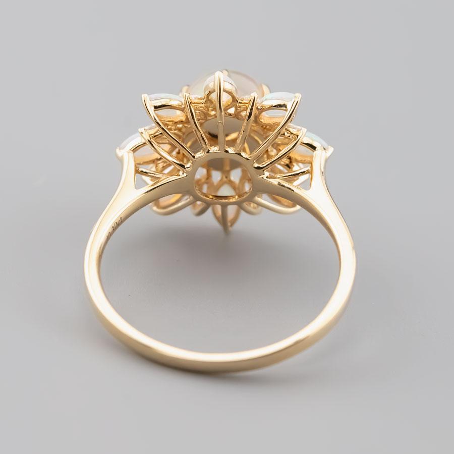 My Shining Star - Bague de fiançailles en or 18 carats avec opale de feu de 1,69 carat et diamants taille marquise en vente 6