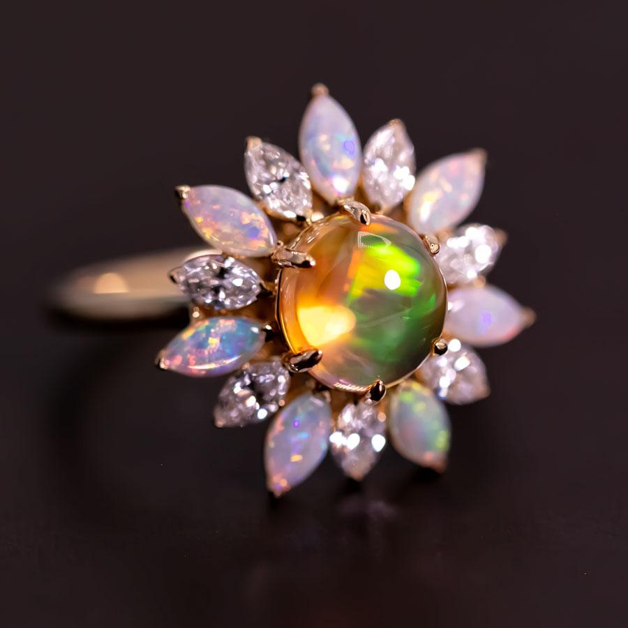 My Shining Star - Bague de fiançailles en or 18 carats avec opale de feu de 1,69 carat et diamants taille marquise en vente 1