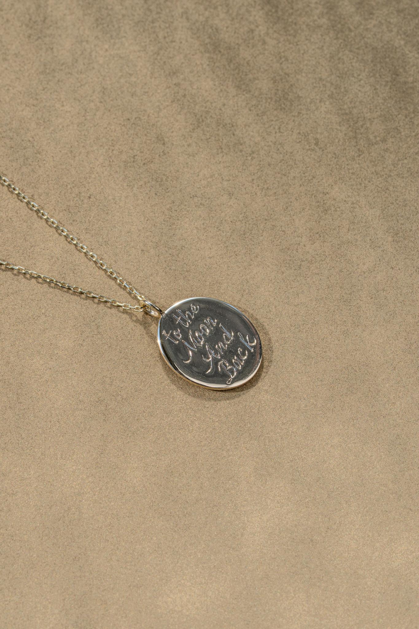 My Universe Diamond To Moon And Back Halskette im Angebot 2