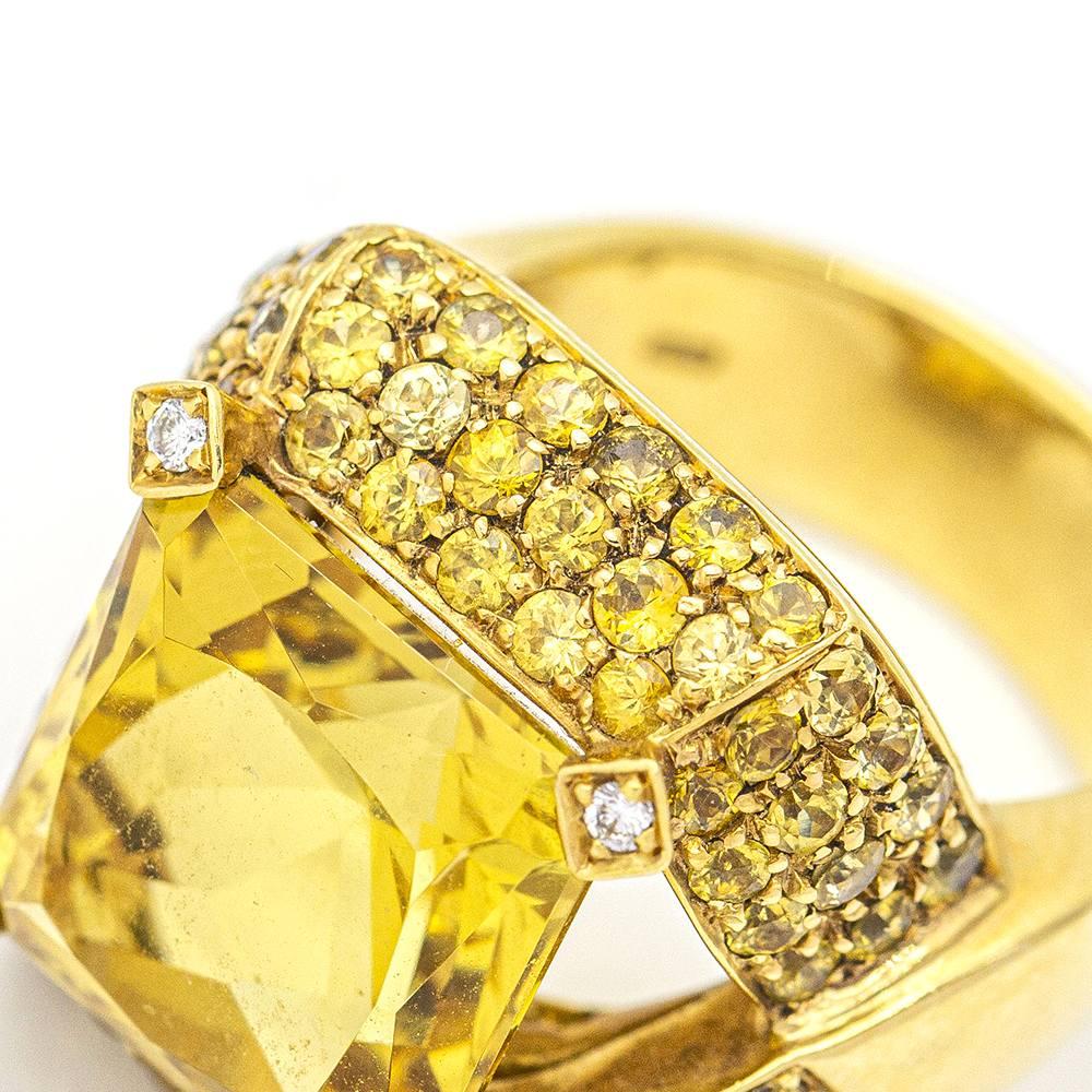 MYANMAR Ring aus Gelbgold und Saphiren. im Angebot 3