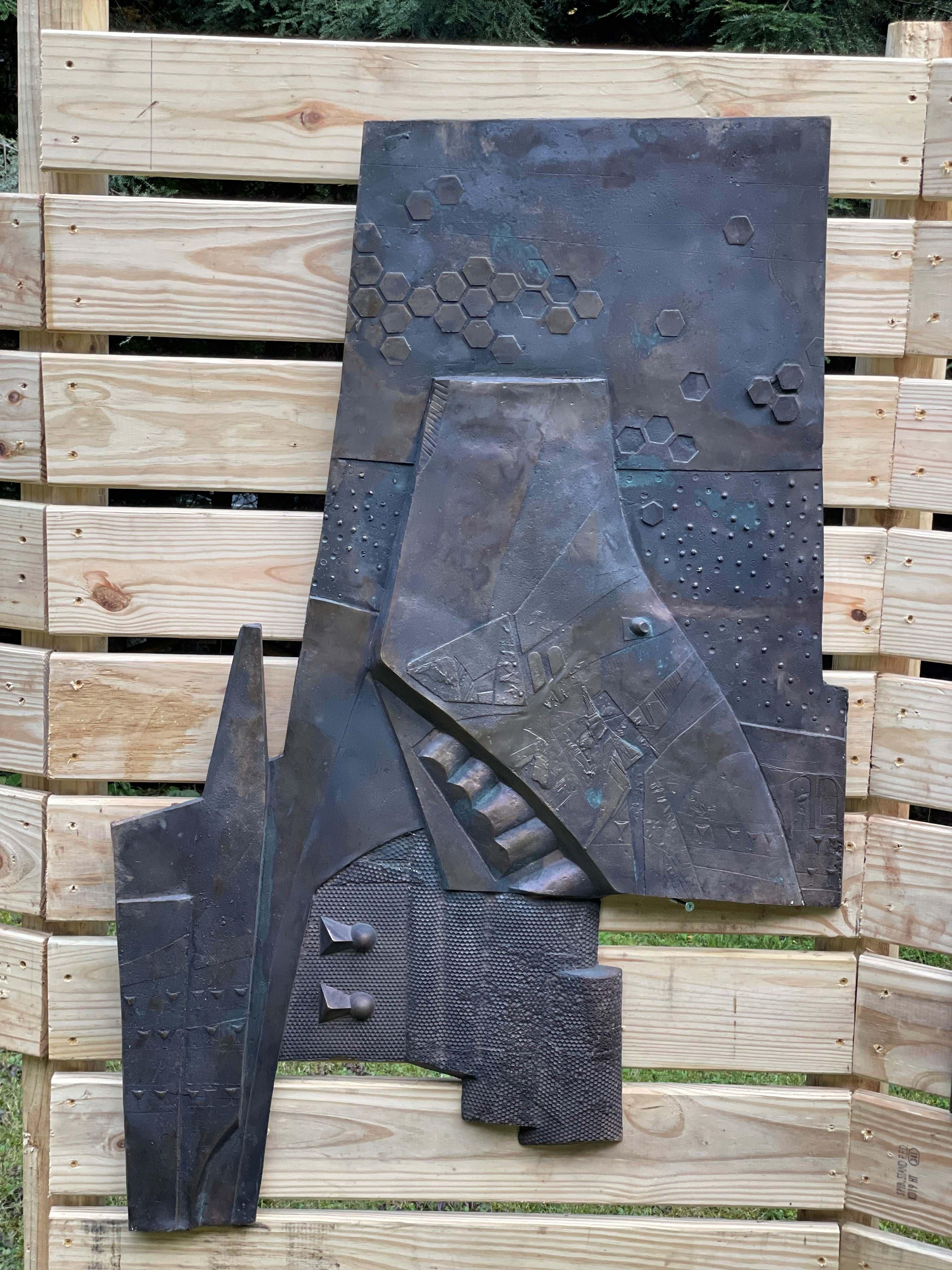This is a bronze bas-relief triptych sculpture that was cast in Kyiv by Mykola Zhuravel in 2003. This sculpture is unique and consists of three parts - three unique Beehive Frames. It was exhibited as part of Apiary project in several US galleries