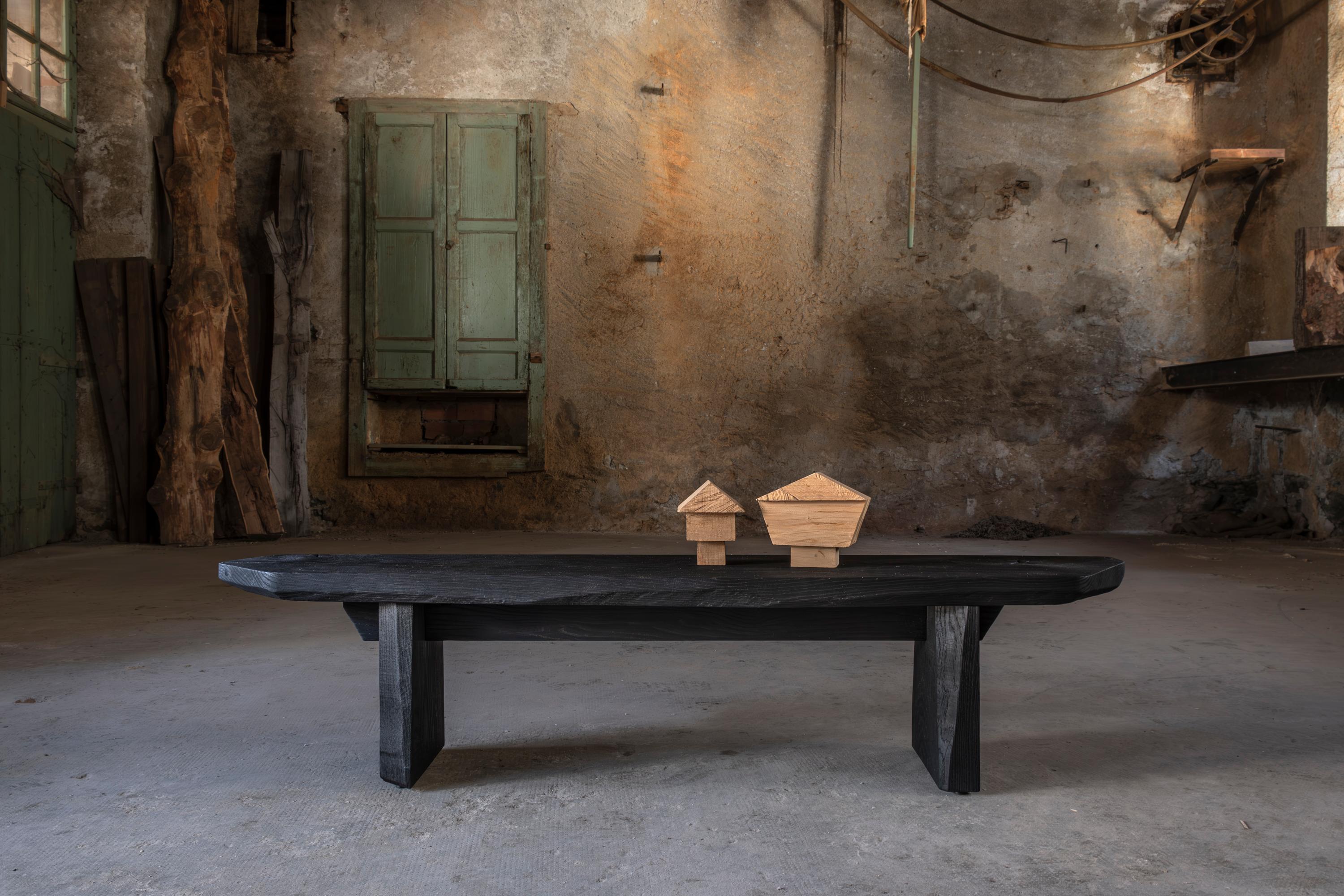 Banc Mykonos de Riccardo Monte
Dimensions : D 30 x L 160 x H 35 cm.
MATERIAL : Chêne calciné.

Riccardo Monte est un studio de création basé dans les Alpes italiennes.
L'objectif est de créer un studio pluridisciplinaire où l'architecture, le design