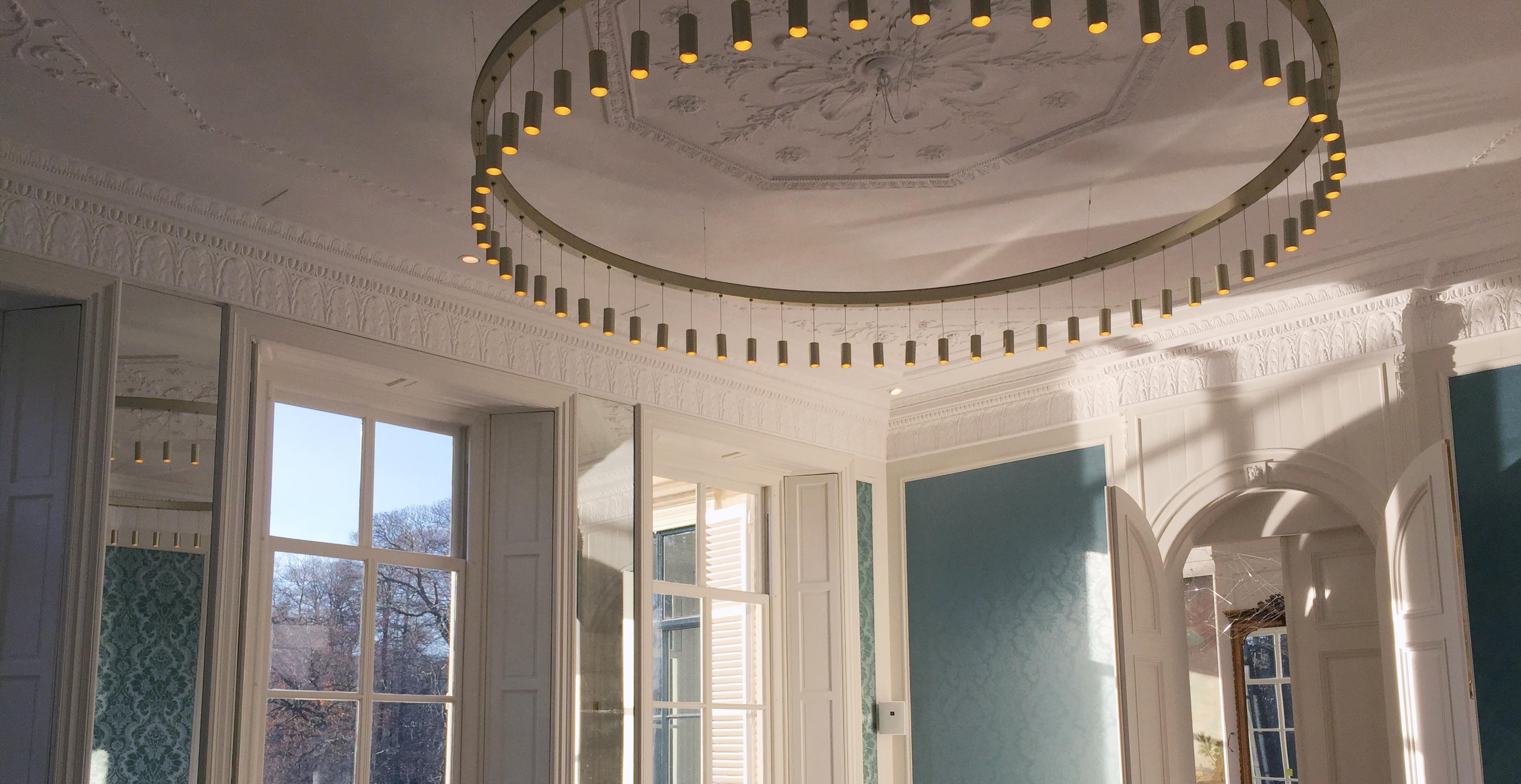 Olandese Lampada a sospensione contemporanea Myllennia 200 Round Bronze Aluminum di JSPR in vendita