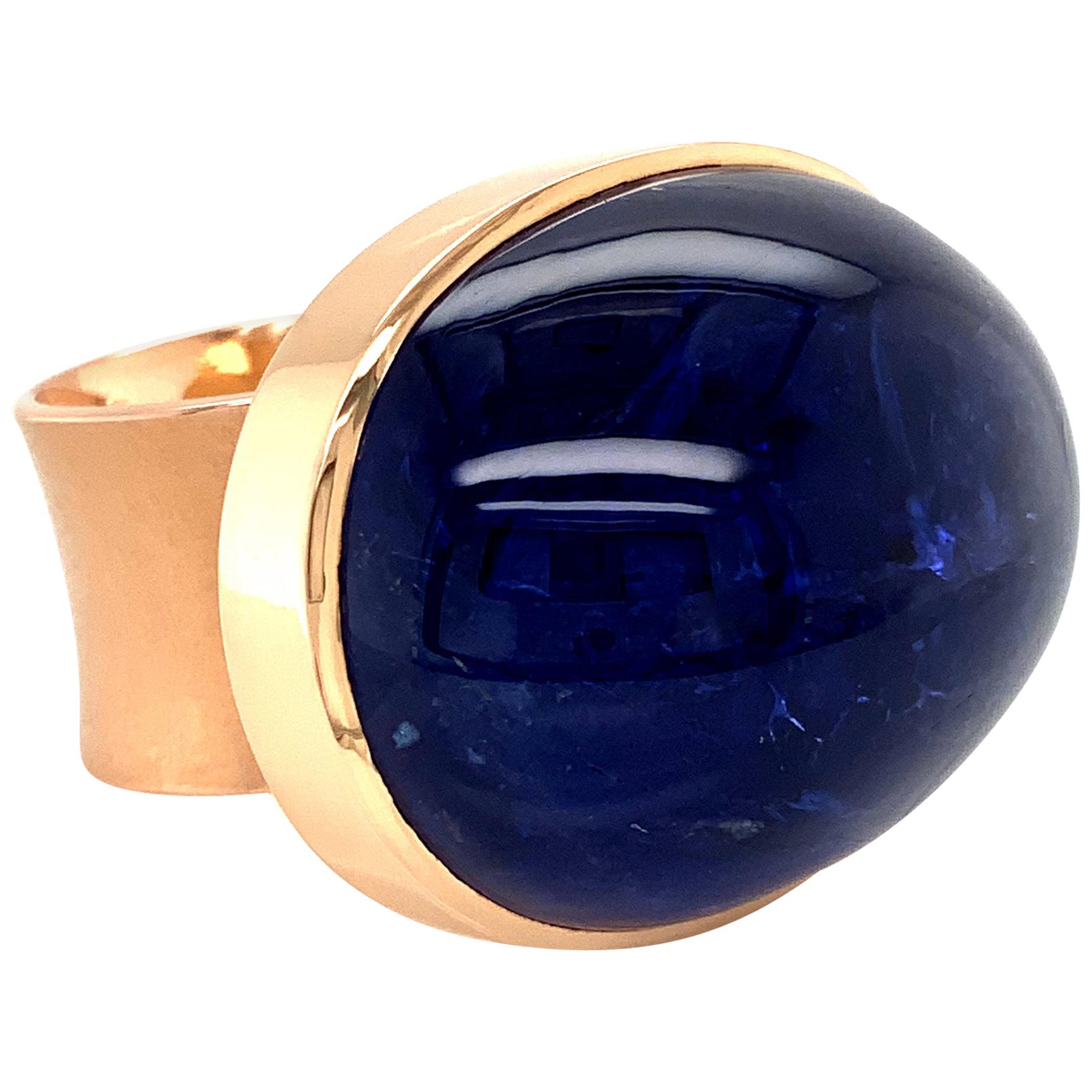 Georg Spreng - My Medallion Ring 18K Rosé Gold Oval Blue Tanzanite Cabochon For Sale