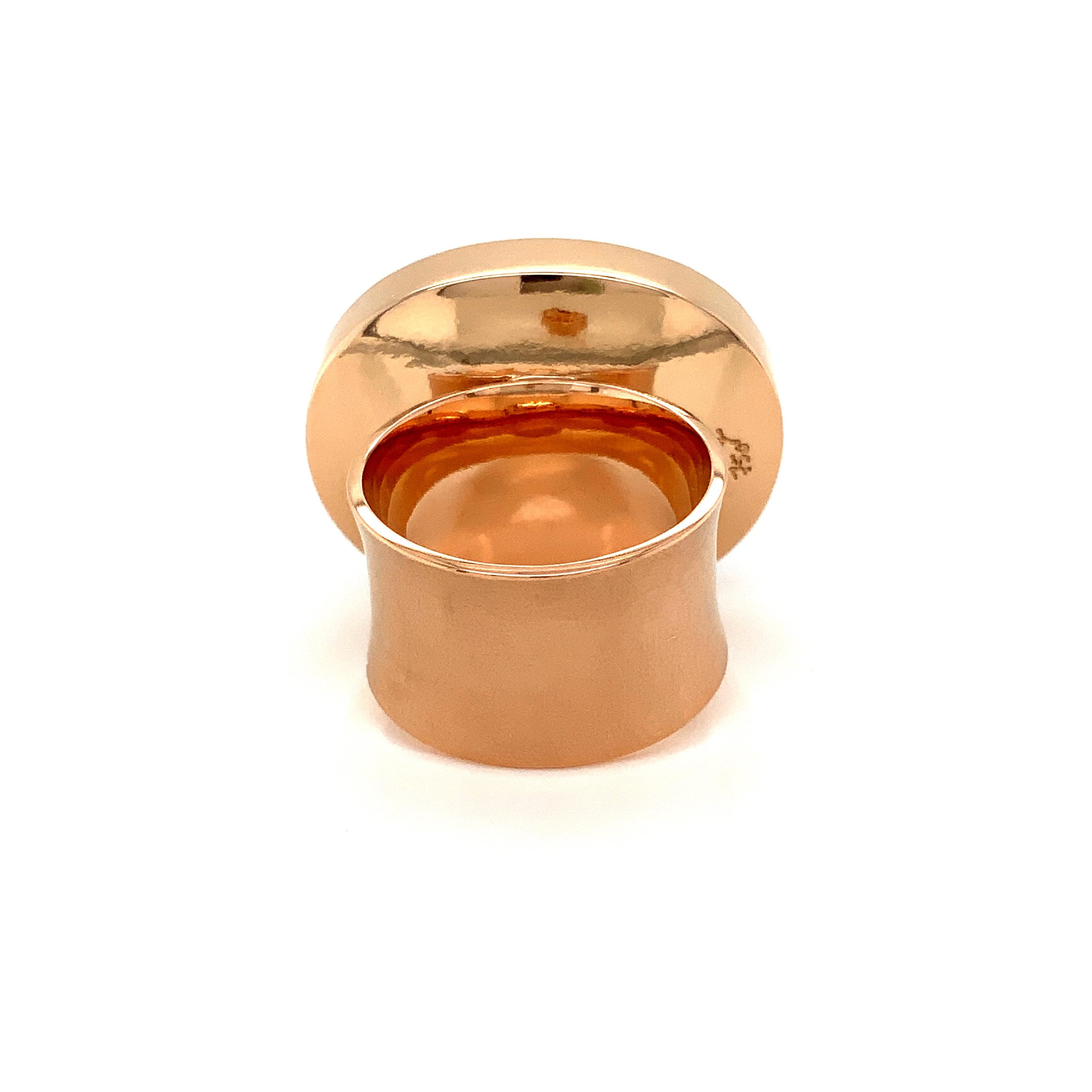 Contemporary Georg Spreng - My Medallion Ring 18K Rosé Gold Oval Blue Tanzanite Cabochon For Sale