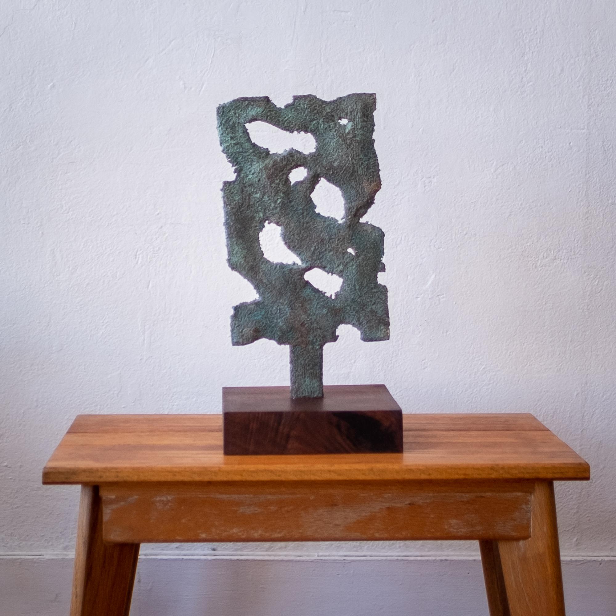 Untitled spill cast bronze abstract sculpture by 20th century American sculptor, Myrna Nobile. Purchased from artist's estate. Unsigned, 1960s

A unique voice in the 1960s San Diego contemporary art scene, Myrna Nobile received her M.A. and B.A.