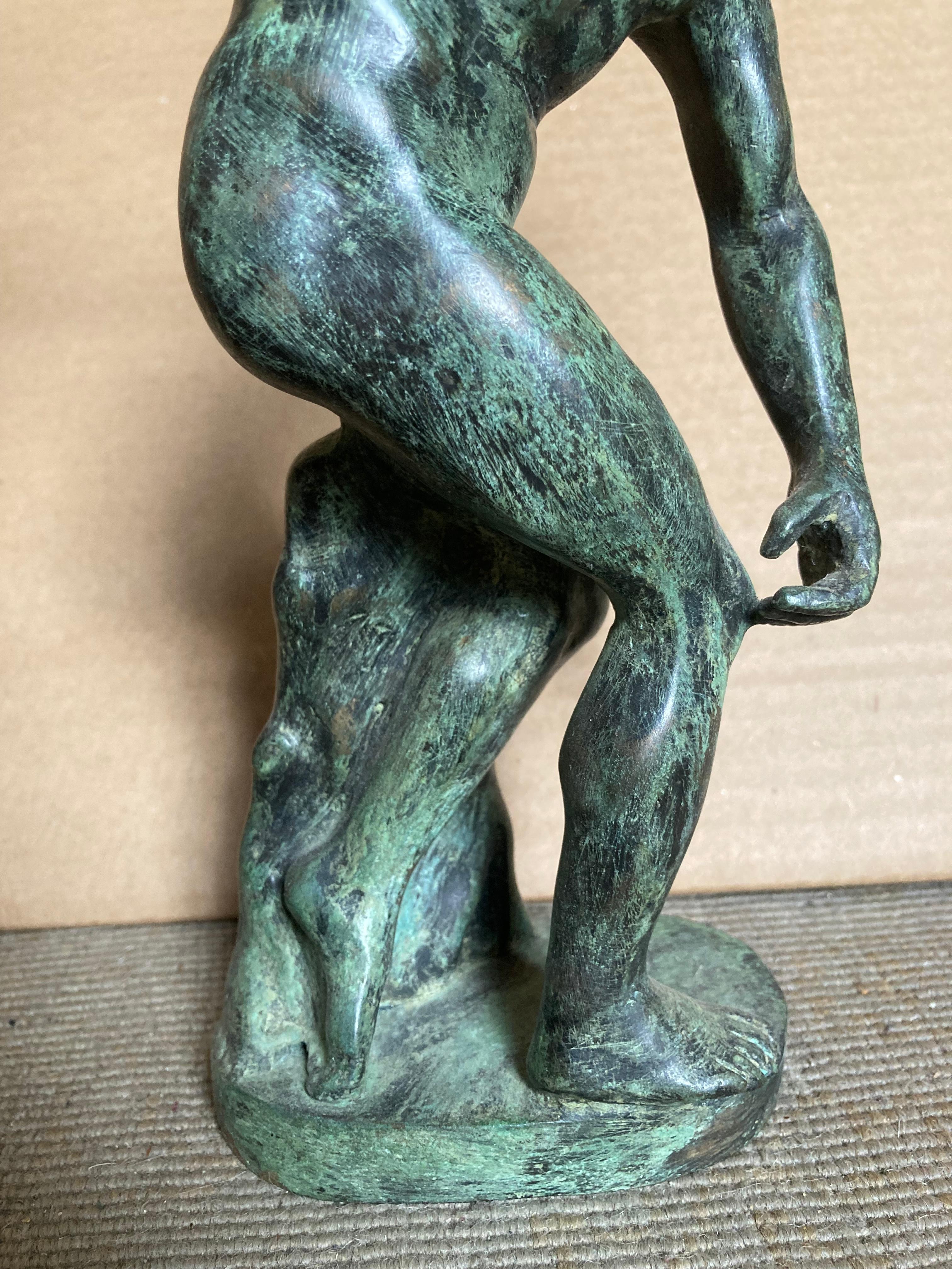 The Discus Thrower (Discobolus) - Antique Bronze Statue after Myron For Sale 3
