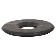 Myron Trivet, Black by Ivan Colominas