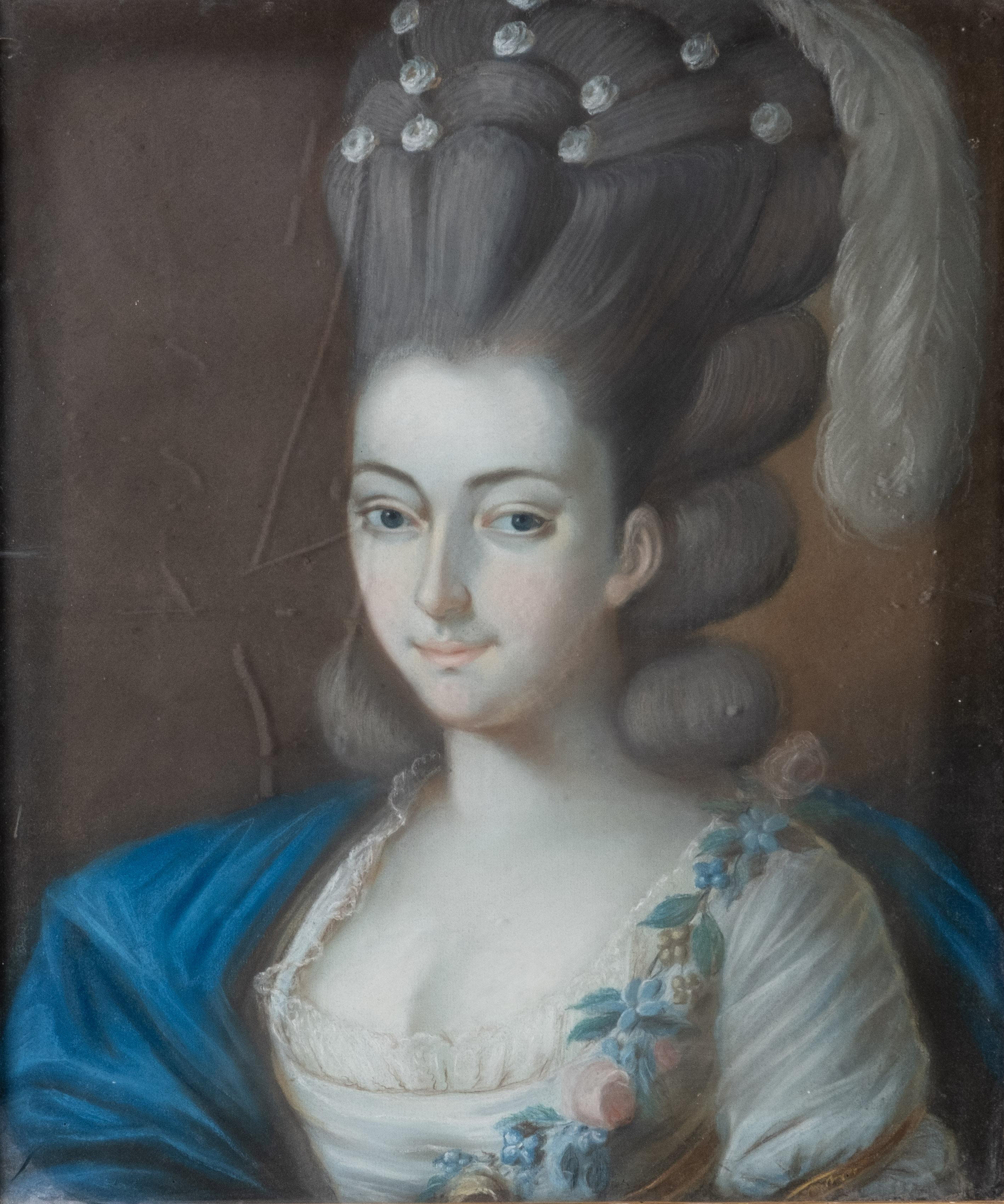 Artista misterioso Ritratto di scuola francese del XVIII secolo di una nobile signora che indossa un mantello blu. Sul retro c'è un'ampia scritta che indica chi è, ma è illeggibile.

Misure: Arte: 23 1/2 x 20 pollici (59,7 x 50,8 cm), Cornice: 25