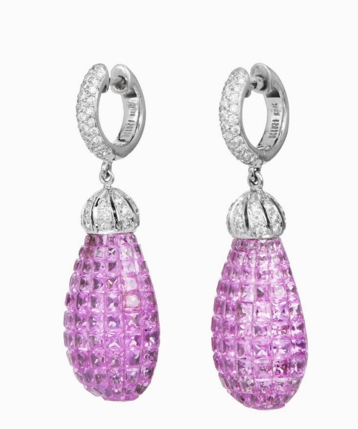 Boucles d'oreilles pendantes en or 18K serties de saphirs roses et de diamants 20,07cts Excellent état - En vente à Miami, FL