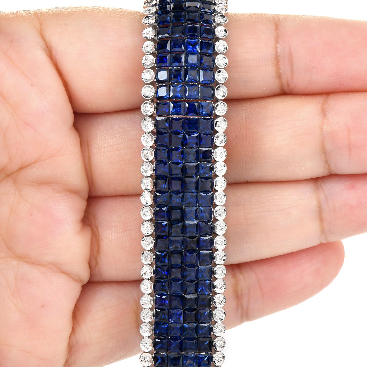 Bracelet cocktail en or 18 carats avec saphirs et diamants sertis mystère en vente 3