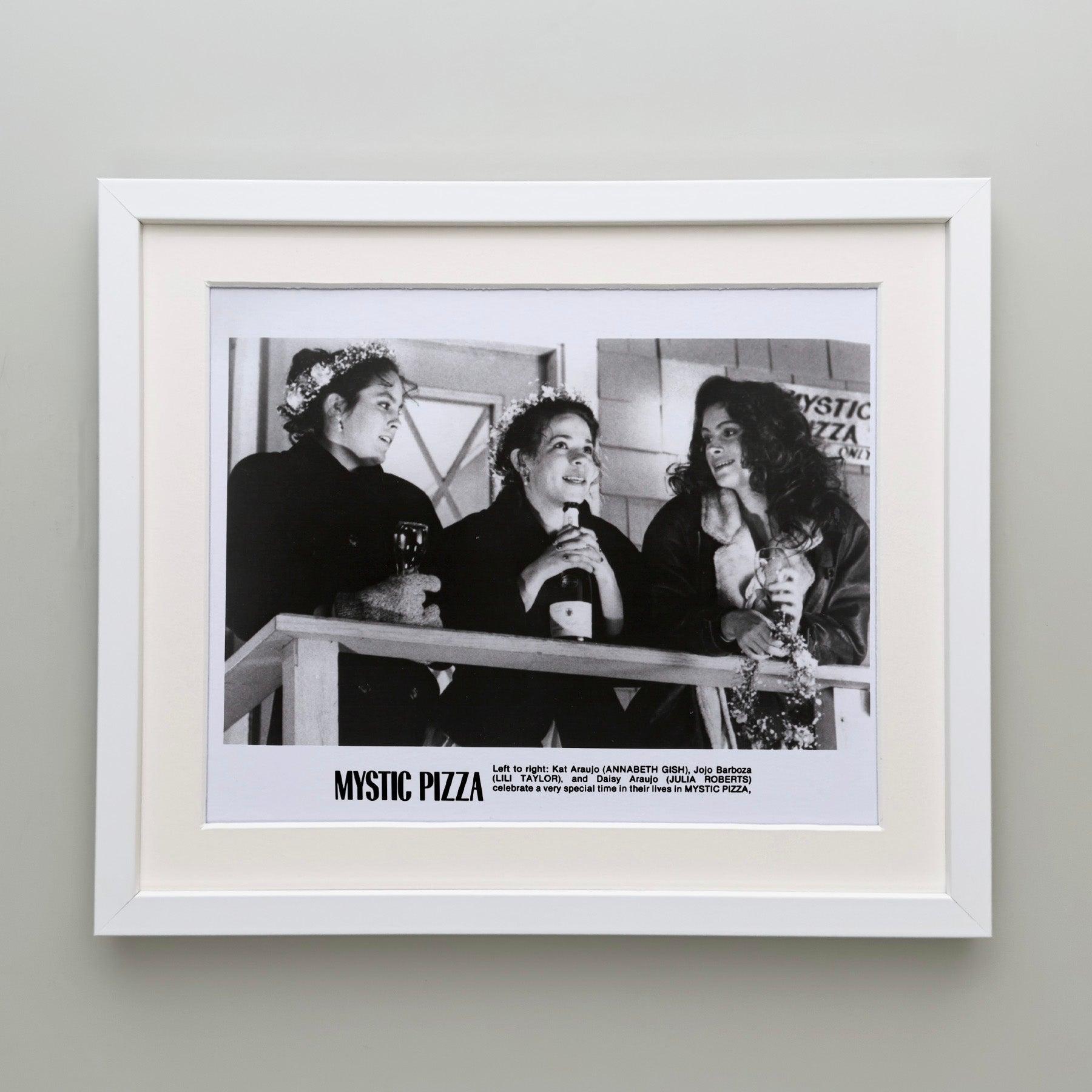 Mystic Pizza 1988 Publicity Film Movie Press Still Framed Excellent état - En vente à Bath, Somerset