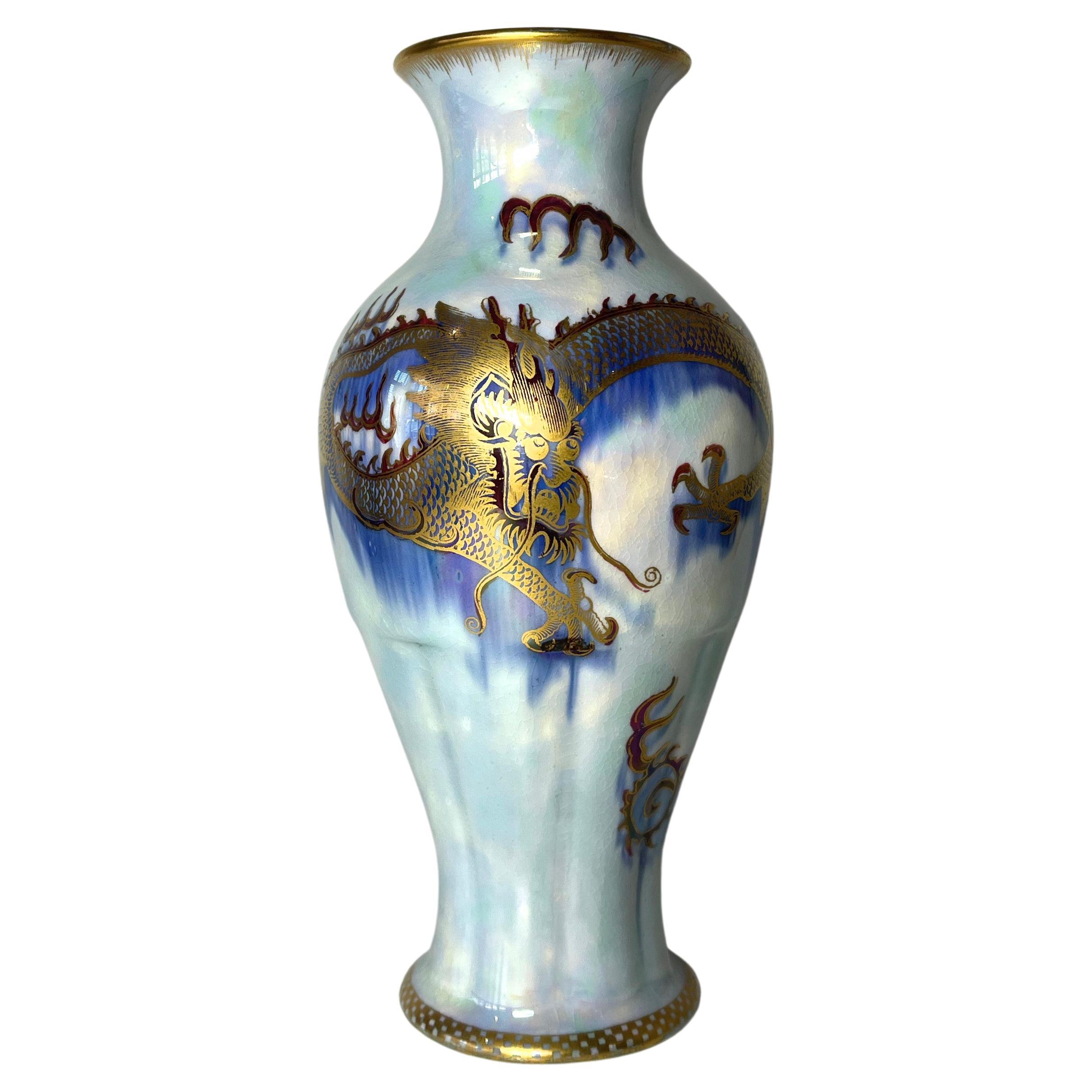 Mystical Gilded Dragon Wedgwood Mixed Blue Ordinary Lustre Porcelain Vase Z4829 For Sale