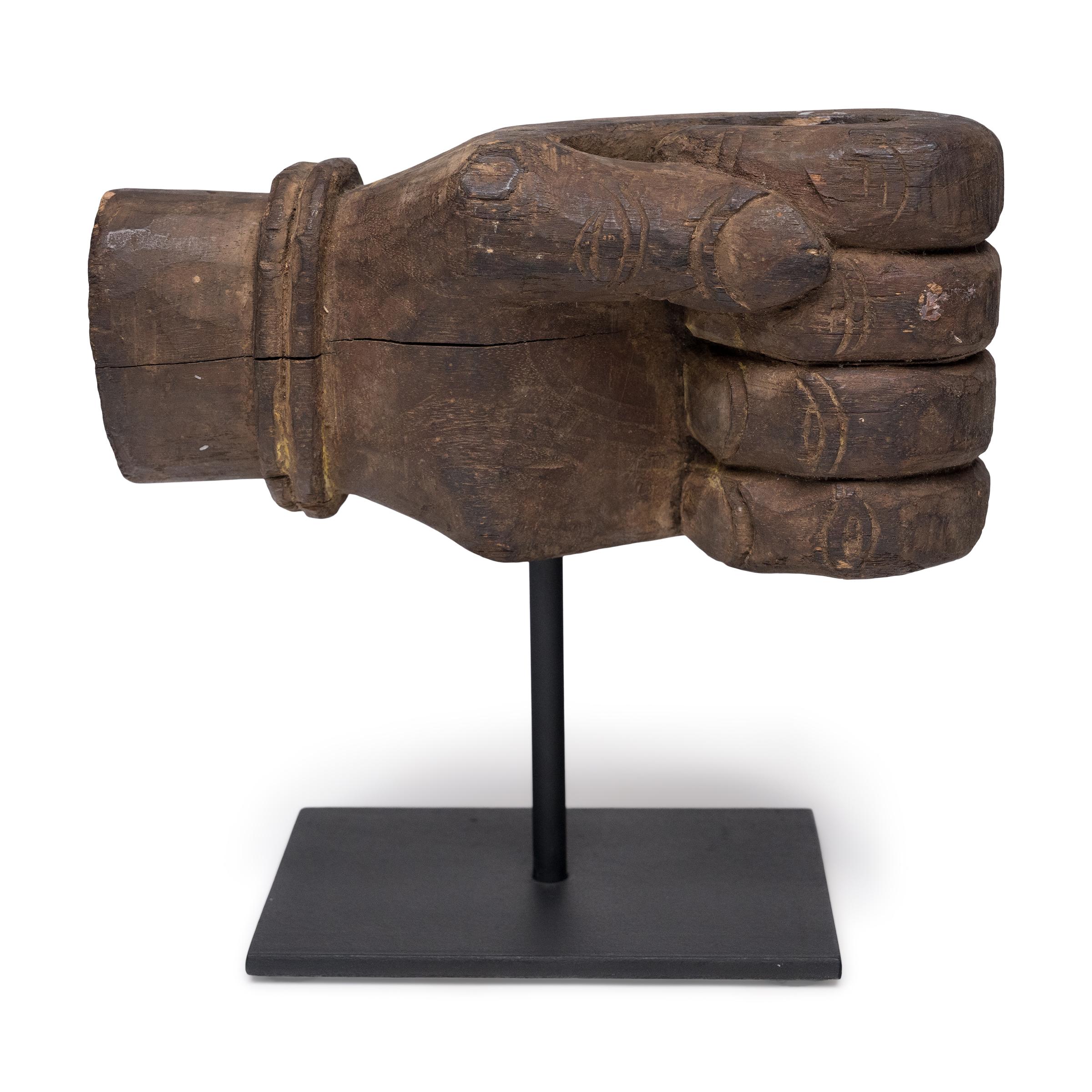 Mythical Chinese Statue Hand, c. 1850 en vente
