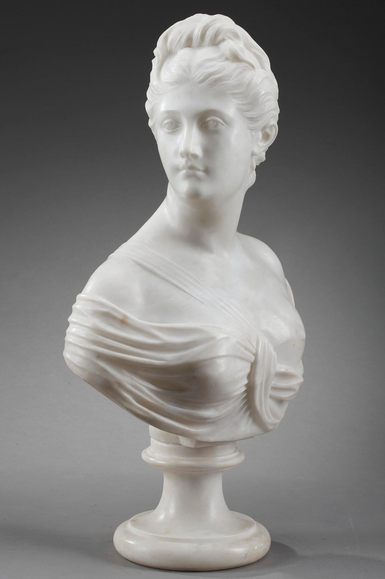 Mythological Alabaster Bust Diana In Good Condition In Paris, FR