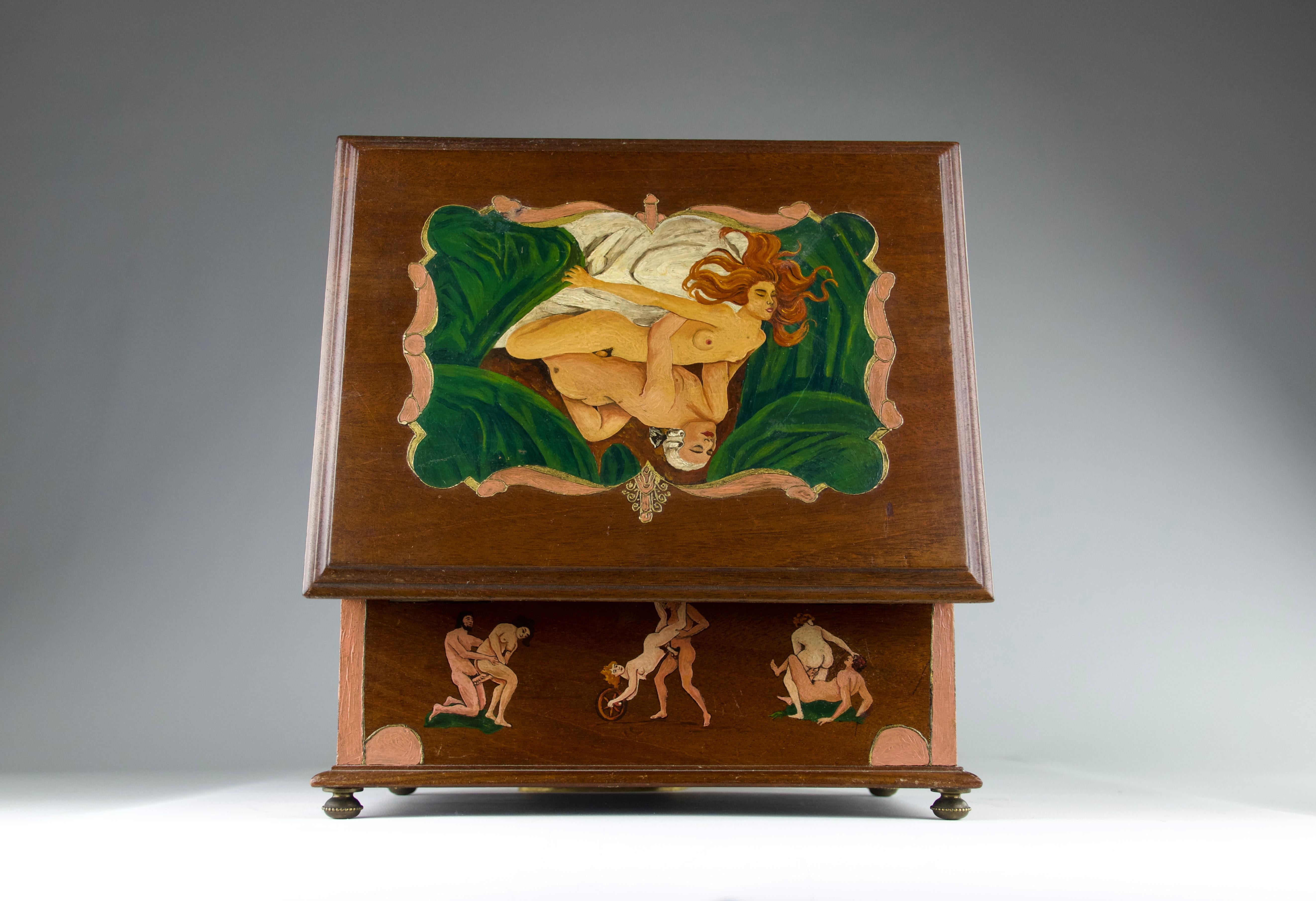 Mythological Art Nouveau Erotic Lockbox, France Early 20th Century In Good Condition In PARIS, FR