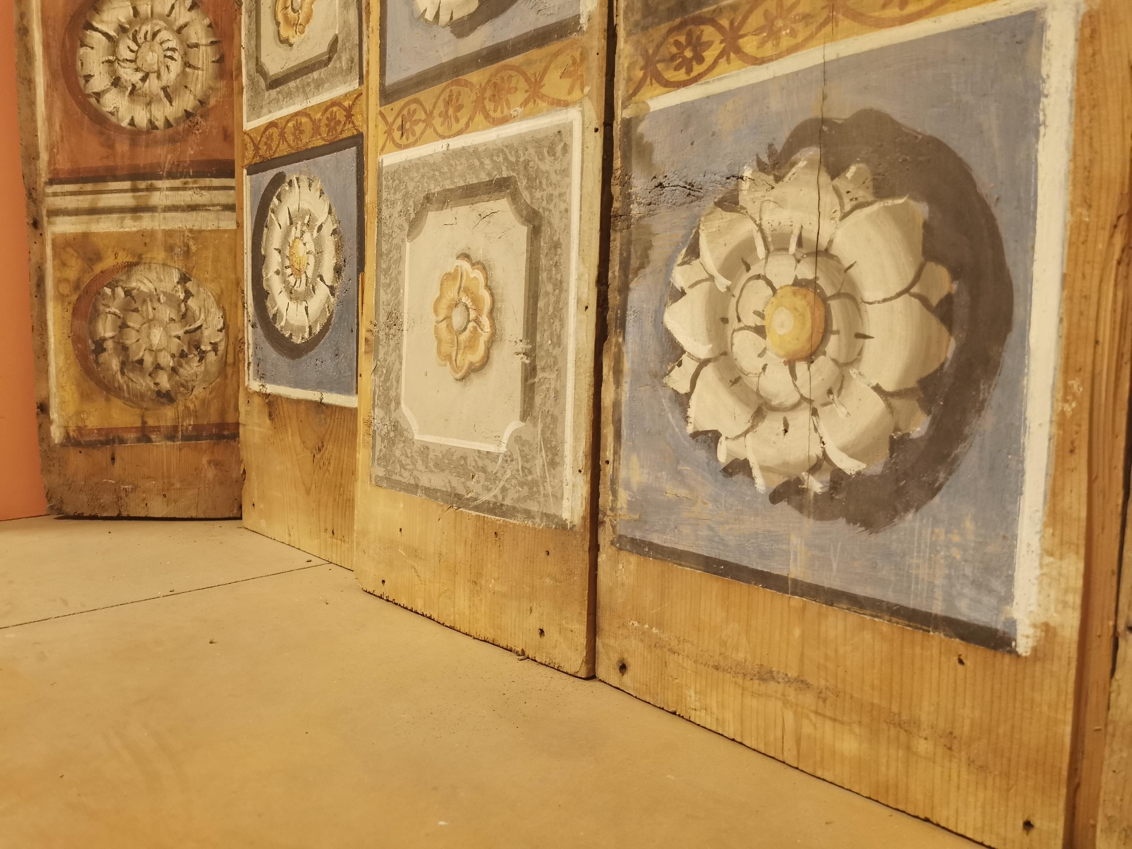 N. 55 fir ceiling boards, painted with tempera, showing geometrical and floral patterns.

This kind of ceiling boards were mounted on joists also decorated and painted.

Period: end 1600 beginning 1700
Provenance: Italy; Marche region

They