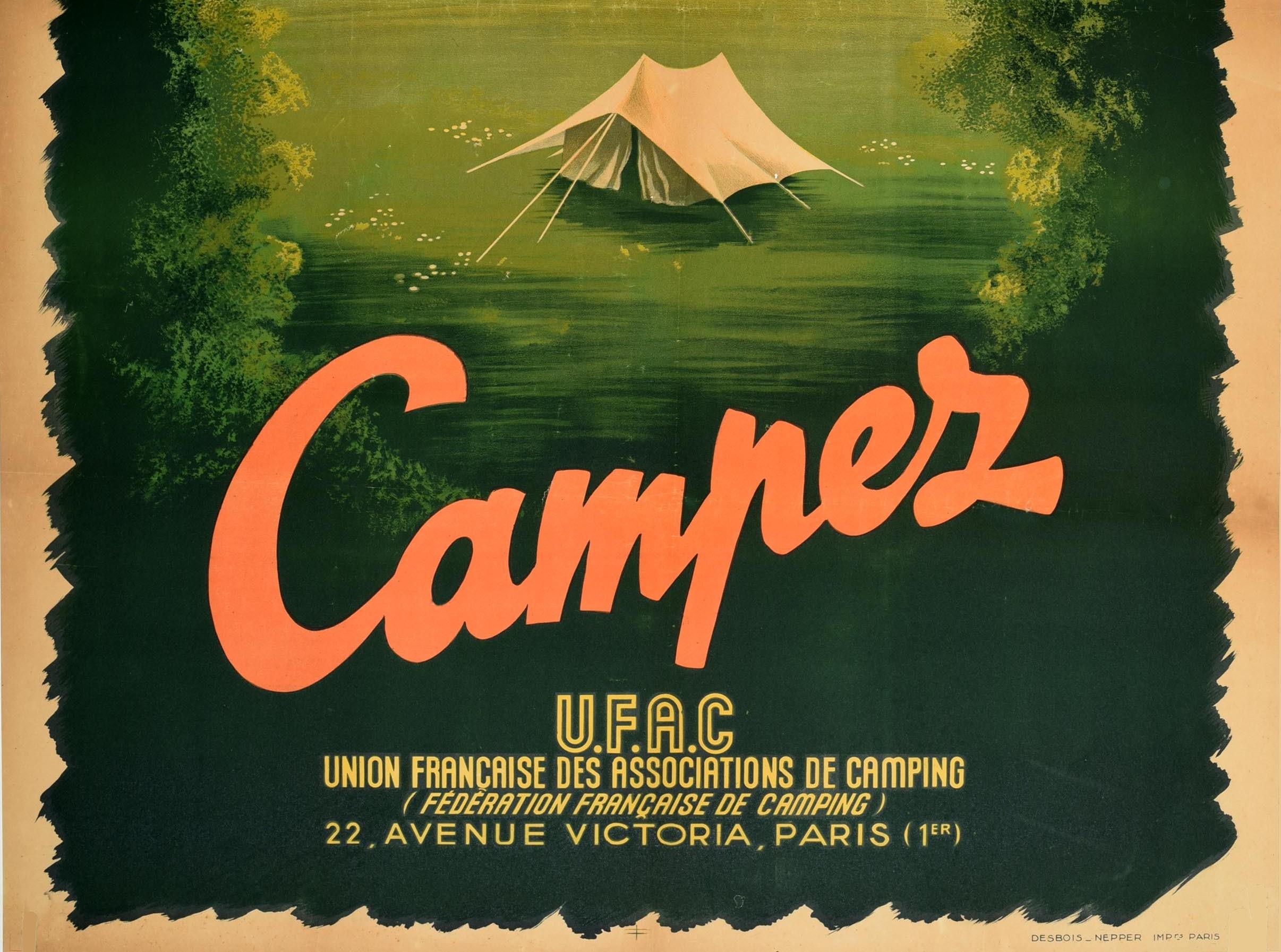 Affiche rétro originale de voyage Campez de l'UFAC Association France, Art de la camping - Vert Print par N. Boiffils
