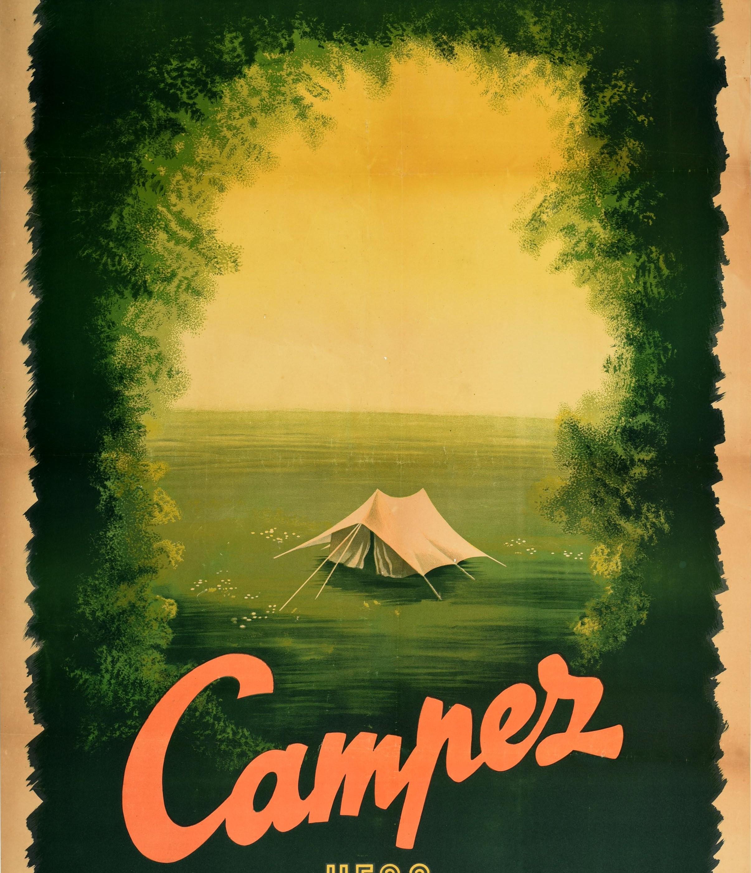 Affiche de voyage vintage originale promouvant les vacances en camping en France - Campez UFAC Union Francais Des Associations de Camping - présentant une superbe image d'une tente dans un champ encadrée par des arbres verts avec le titre stylisé en