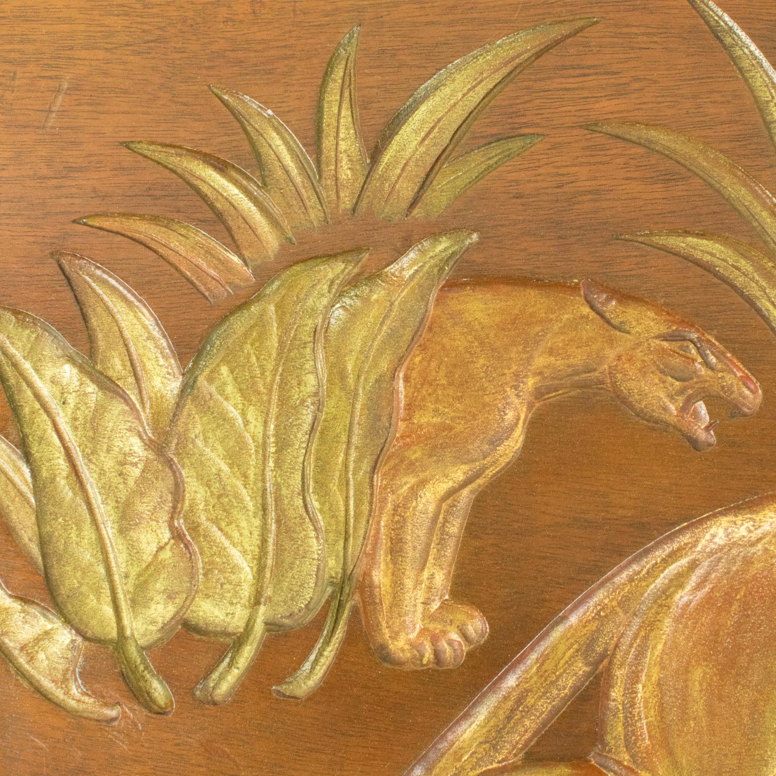 Panthères dans le Jungle Art déco, panneau de bois doré sculpté de N. R. Brunet en vente 7