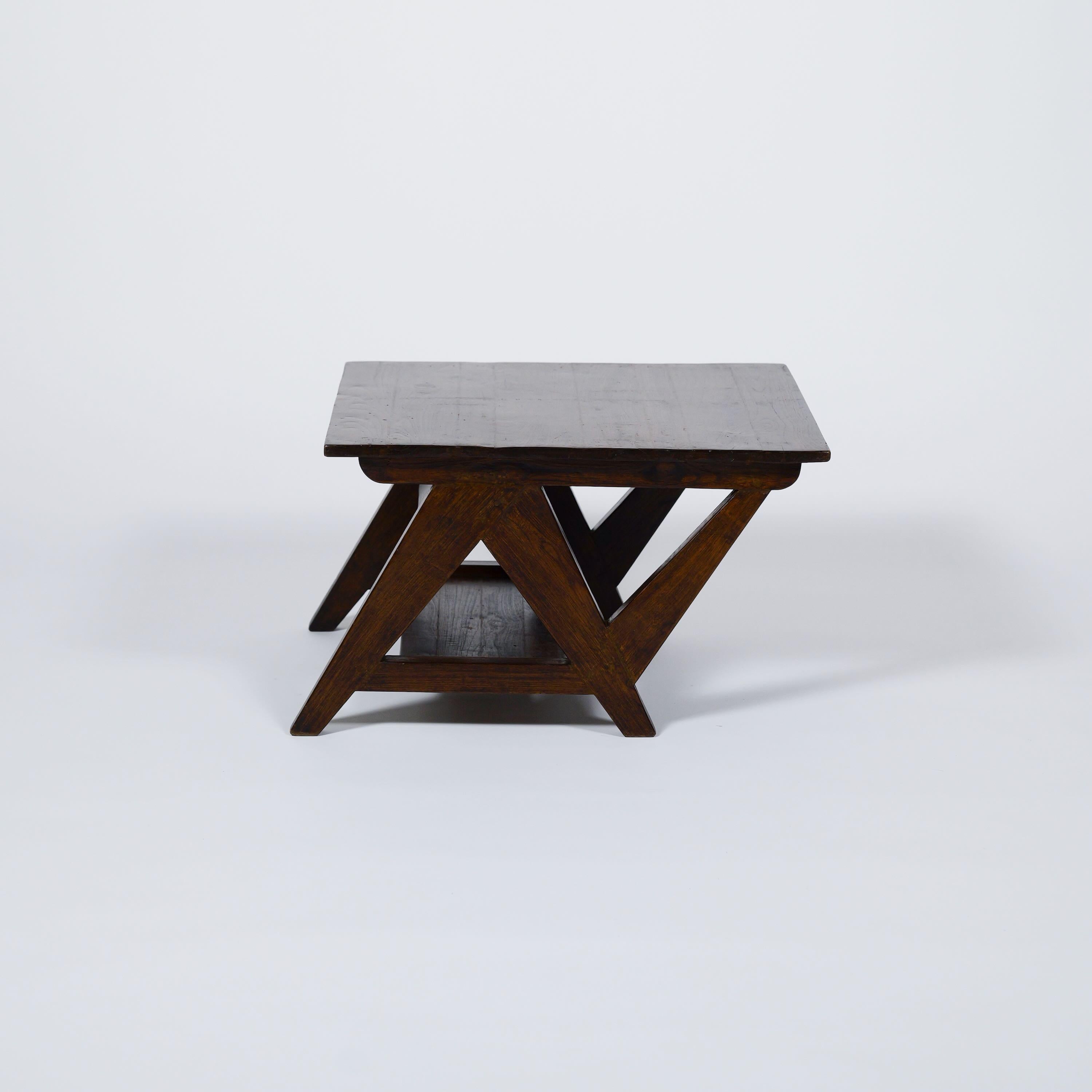 N-Shape Coffee Table by Pierre Jeanneret for Chandigarh, India, Circa 1960 In Good Condition For Sale In Tokyo, JP