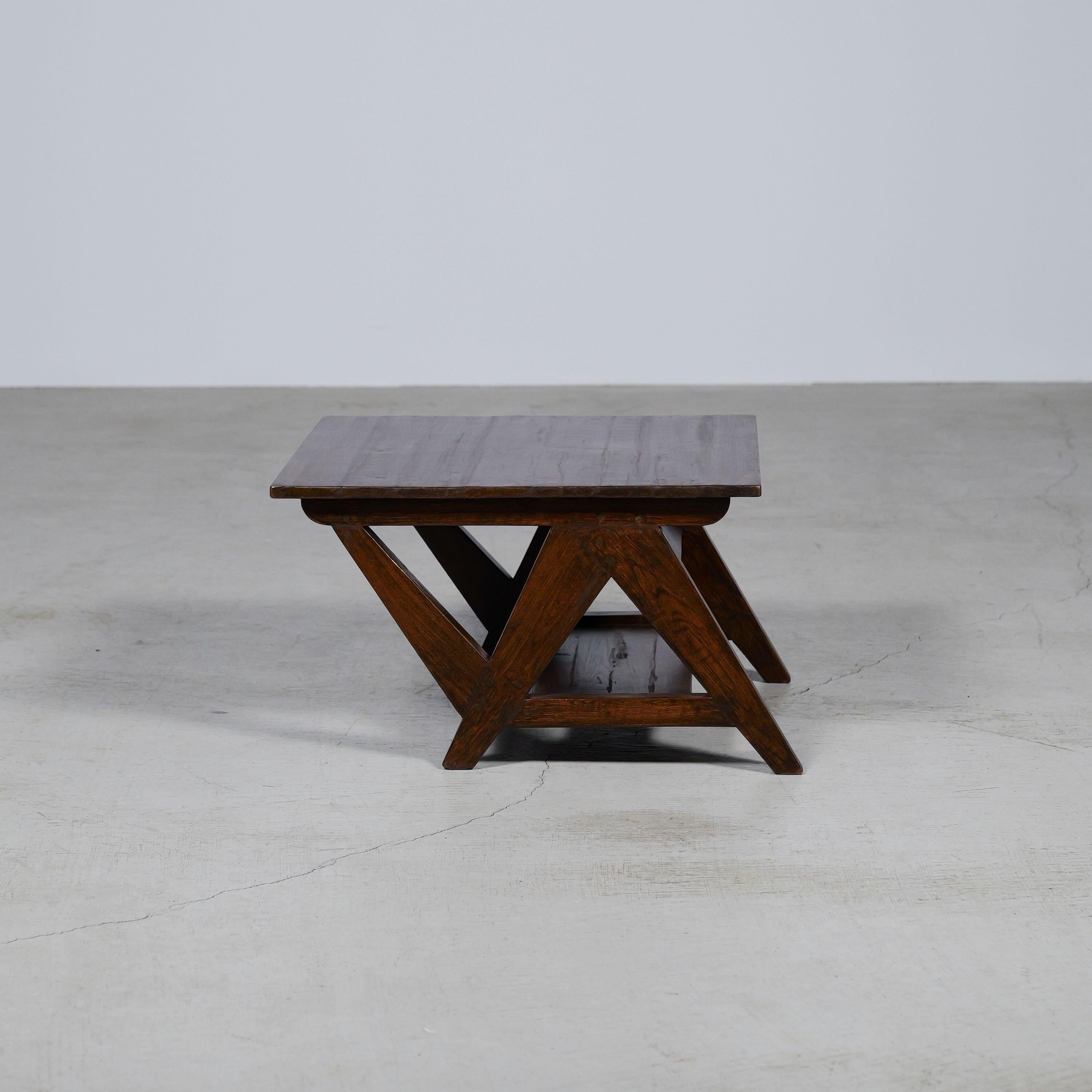 N-Shape Coffee Table by Pierre Jeanneret for Chandigarh, India, Circa 1960 In Good Condition For Sale In Tokyo, JP