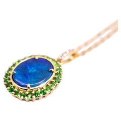 N1 Ópalo Negro Halo Tsavorita Collar de Diamantes Oro Amarillo 18k