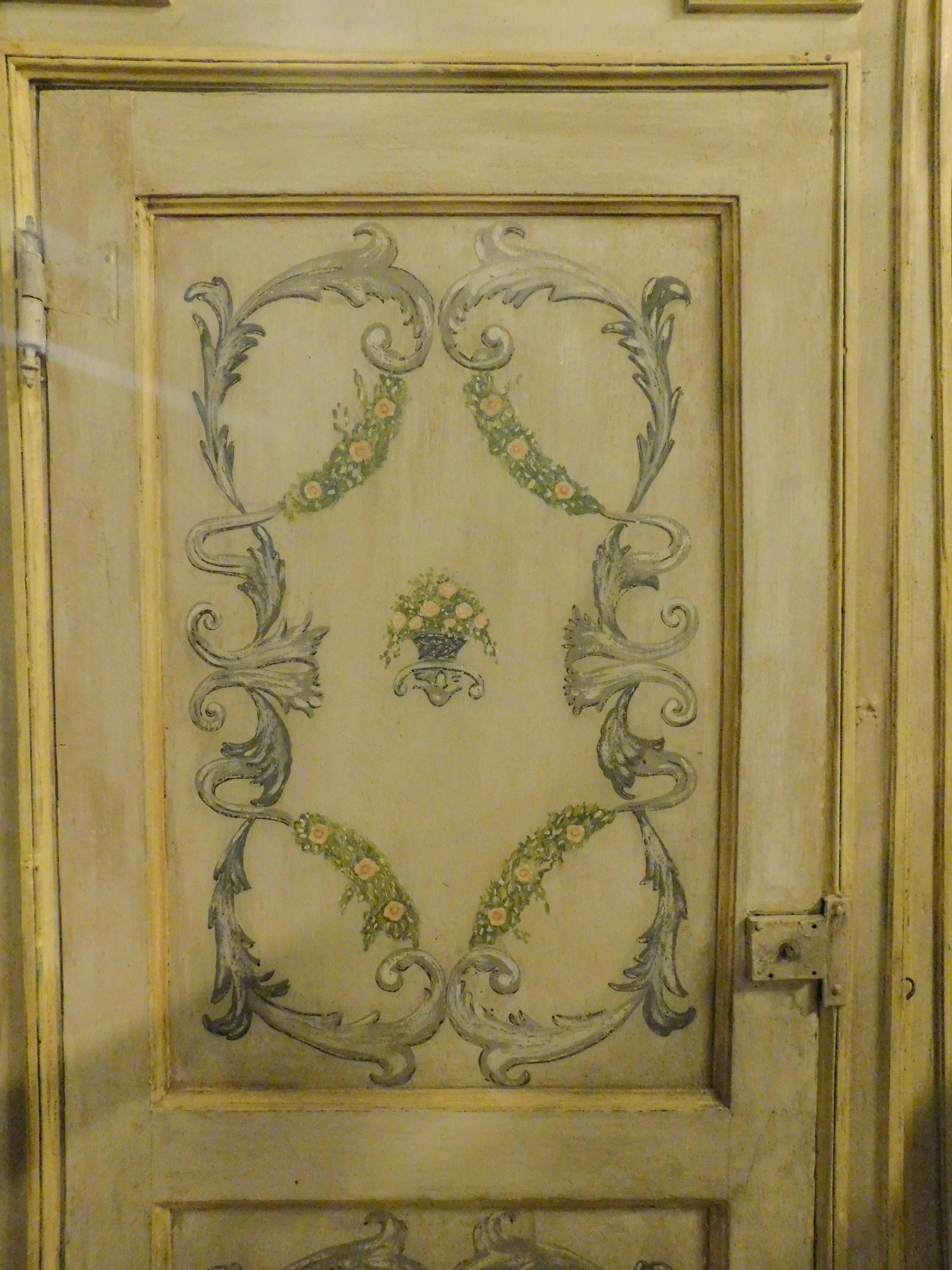 N.2 Antiques Yellow Beige Lacquered Wood Doors Framed Completed, 1700, Italy In Good Condition For Sale In Cuneo, Italy (CN)