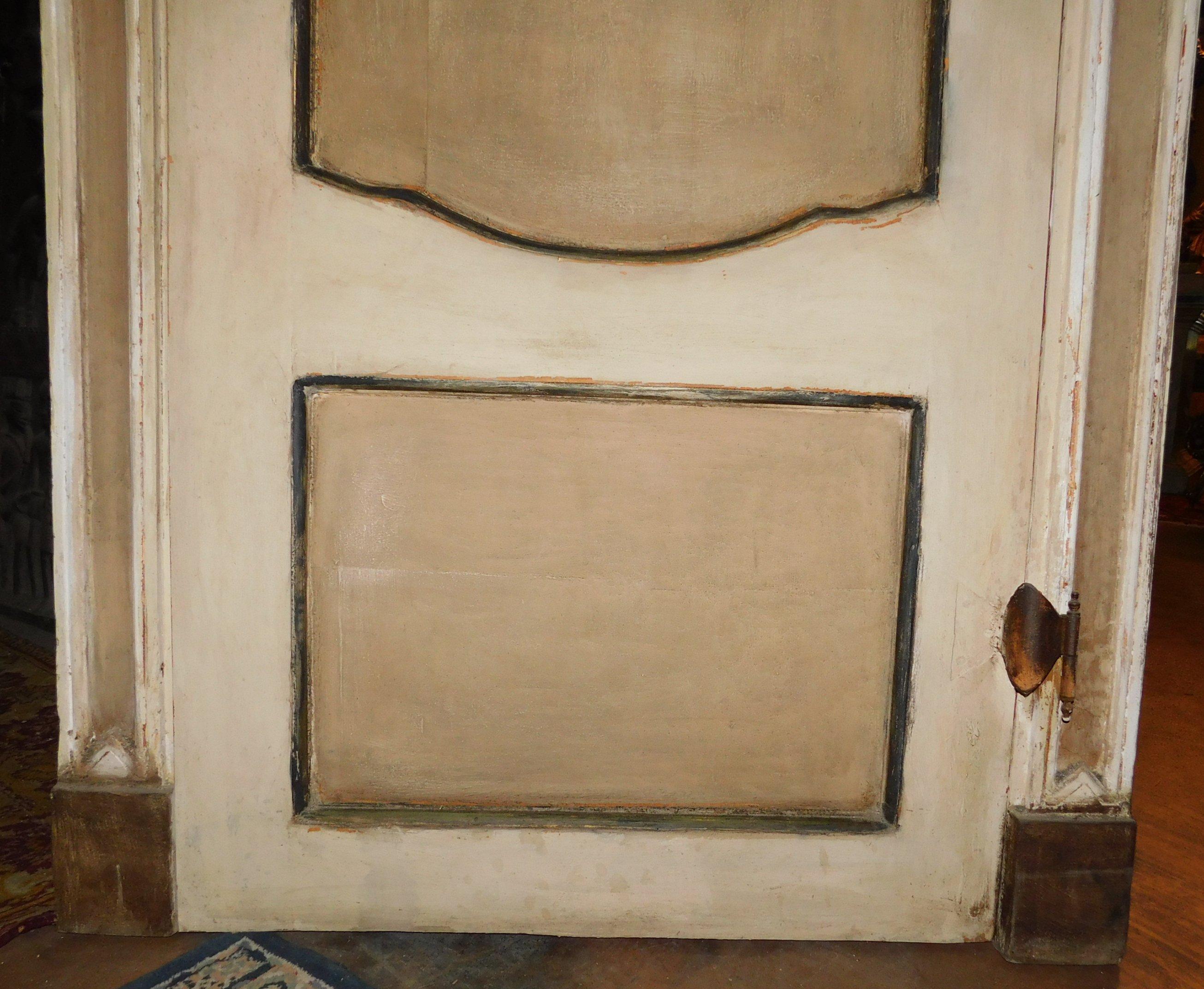 n.2 puertas pintadas con marco lacado, completas con sobrepuerta, '700 Italia en venta 2