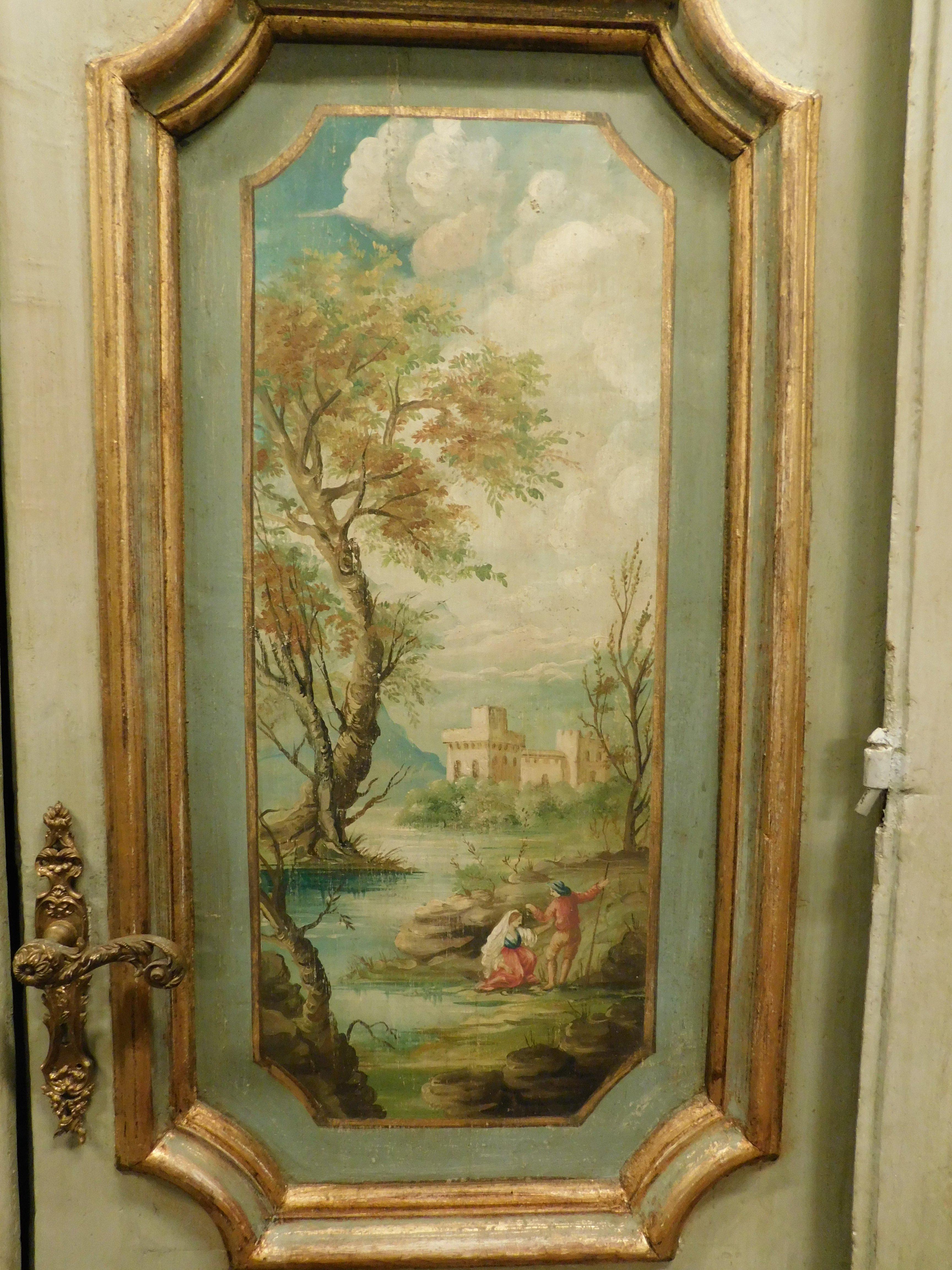N.2 porte doppie in legno riccamente verniciato, retro laccato, Italia In condizioni buone in vendita a Cuneo, Italy (CN)