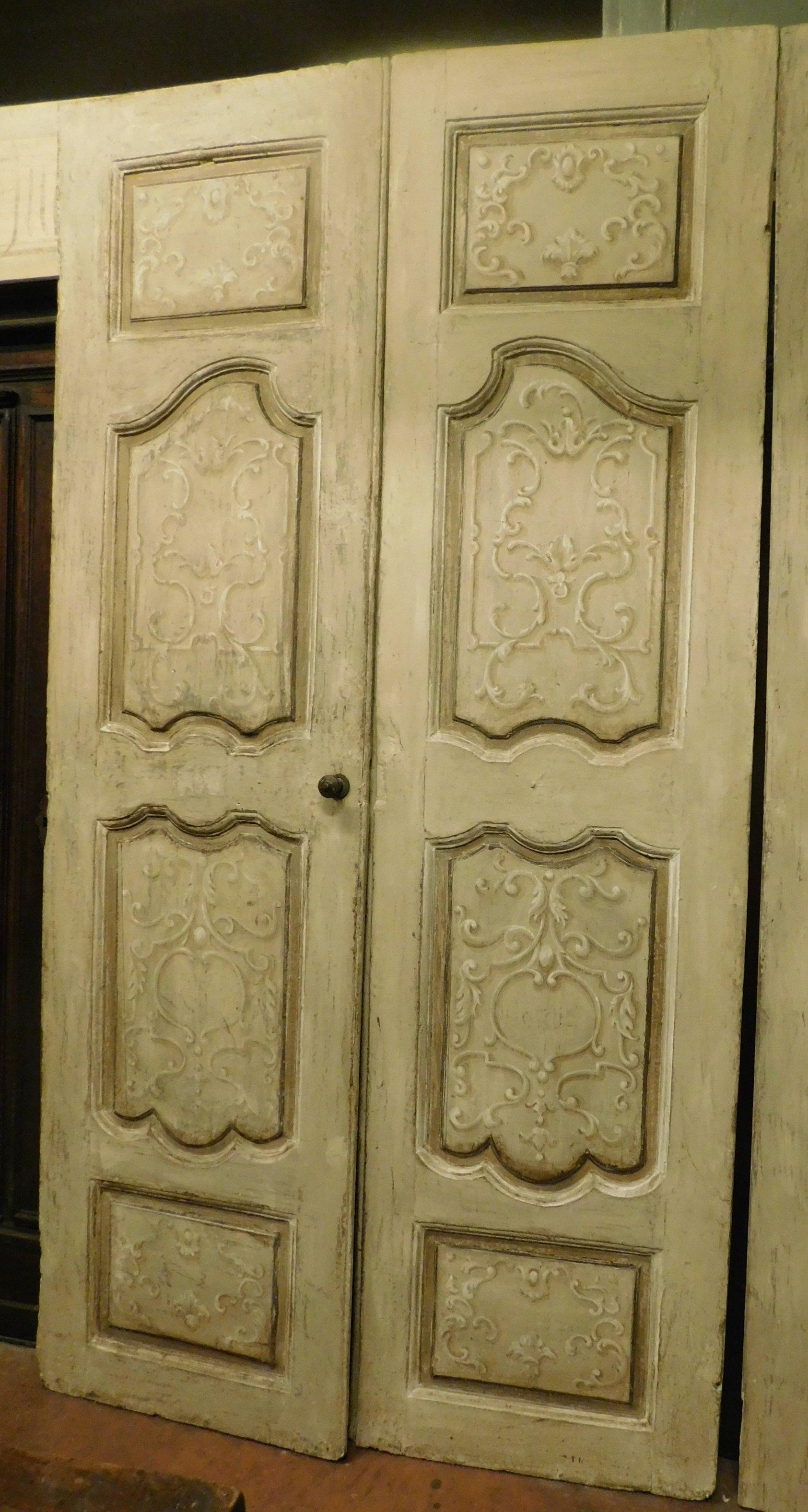 Hand-Carved N.2 Double Interior Doors, Painted and Carved on Both Sides, 18th Century Italy For Sale