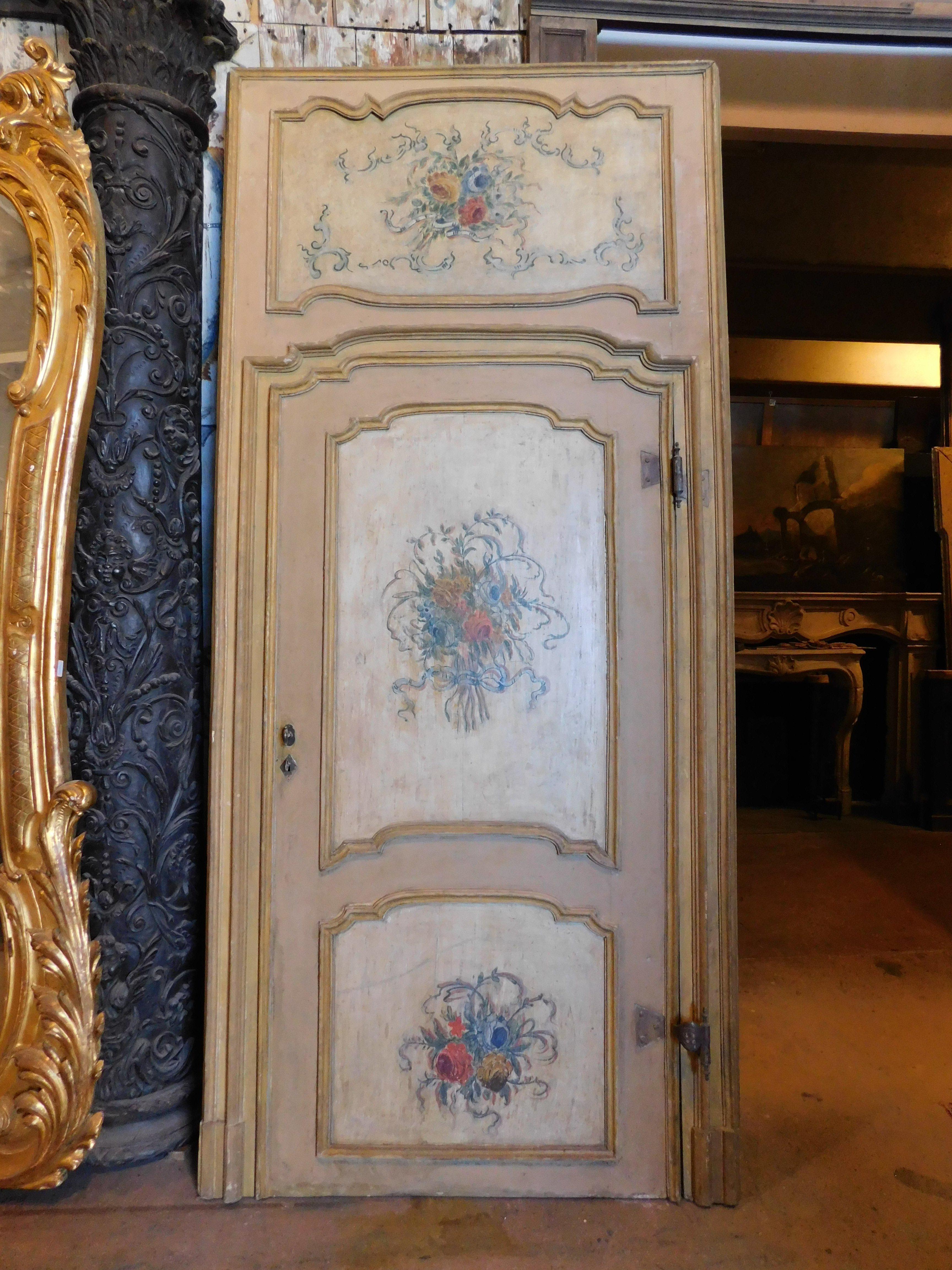 N.2 puertas lacadas de doble hoja con marco y sobrepuerta originales, Génova Italia Italiano en venta