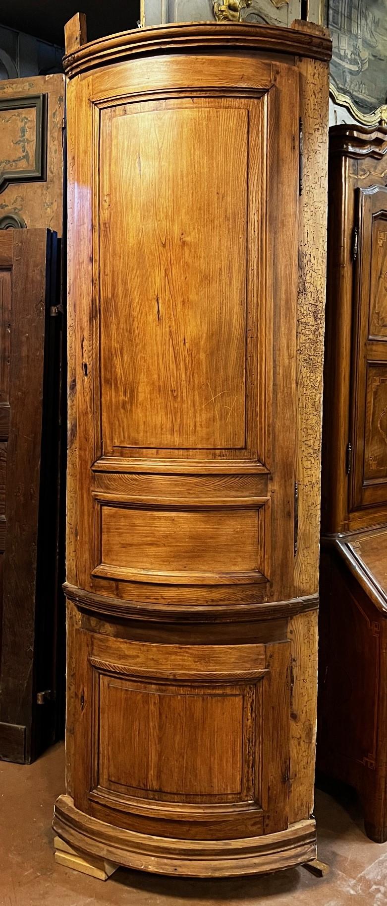 No.2 placard oak cornerboards with top and bottom panels, italy For Sale 9
