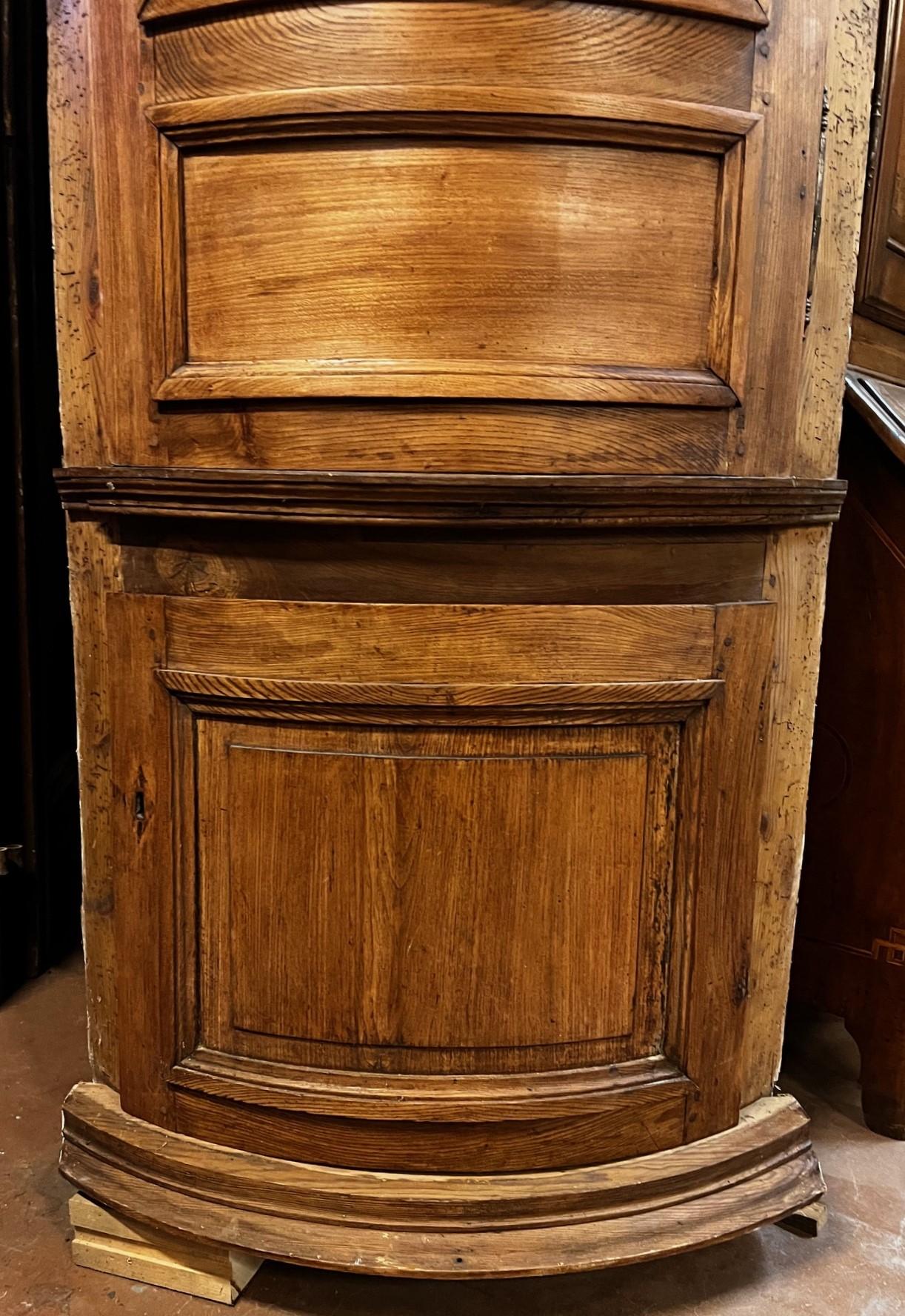 No.2 placard oak cornerboards with top and bottom panels, italy For Sale 10