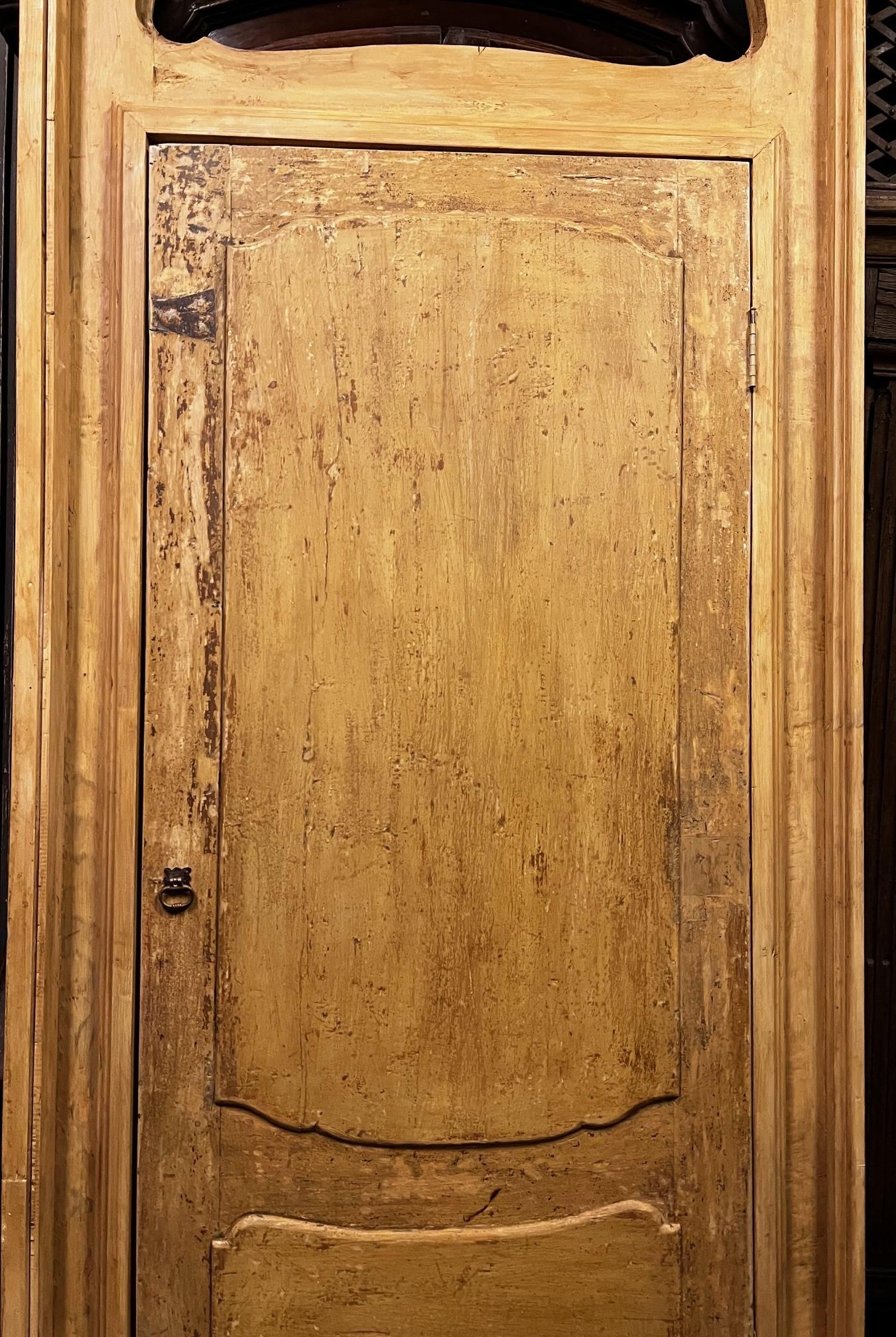 Laccato n.2 Porte da interno laccate gialle con telaio e sovraporta, italia in vendita