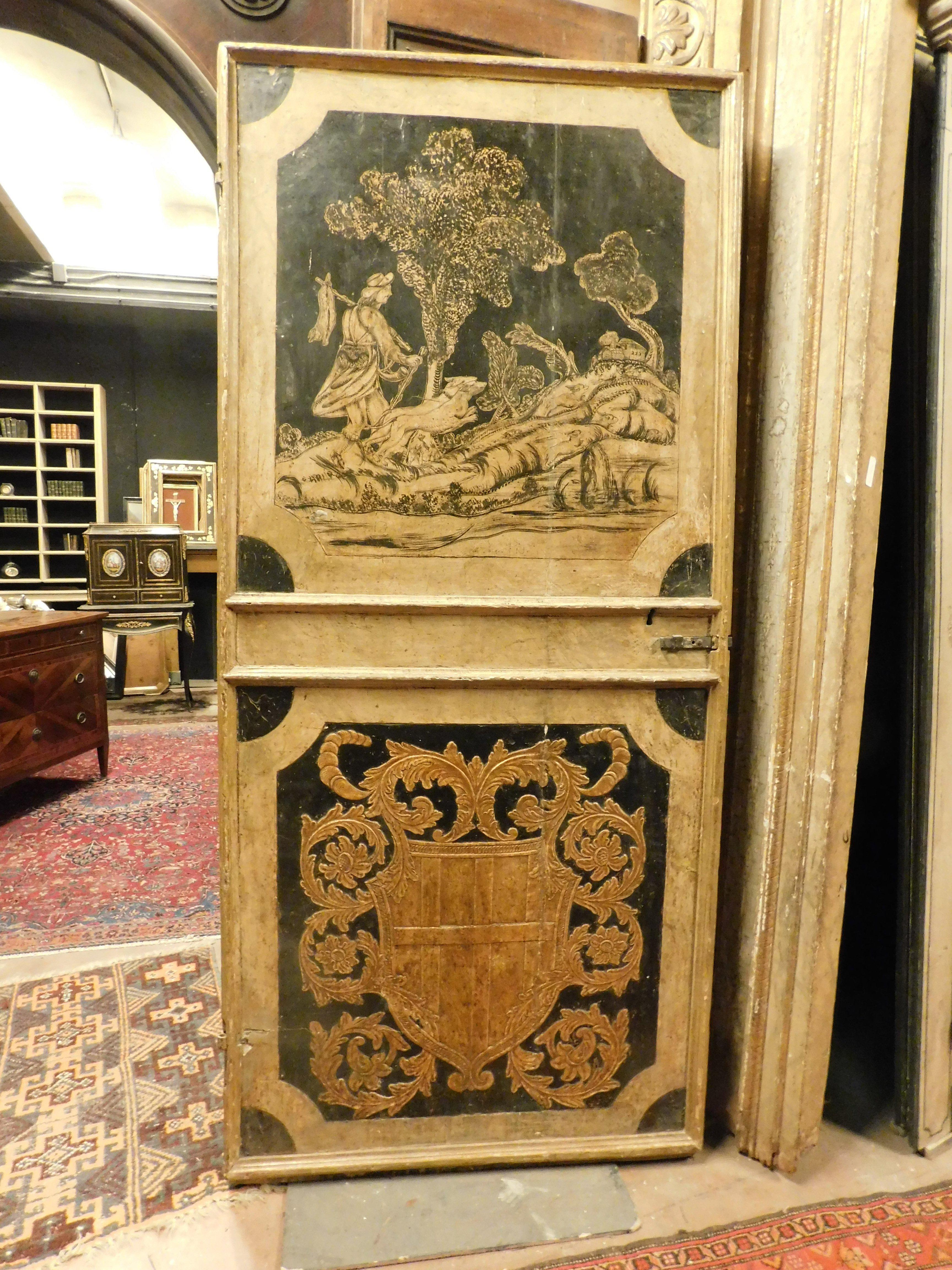 Incredible set of 2 antique interior doors, richly decorated by hand, decorations with noble coats of arms in relief in the panel below and landscape bent over (painted) in the panel above, 2 similar and deriving from the same house but slightly