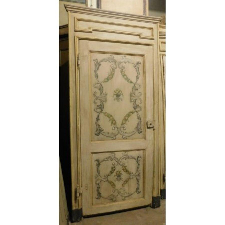Inizio XVIII secolo N.2 Porte in legno laccato giallo beige con cornice completata, Italia in vendita