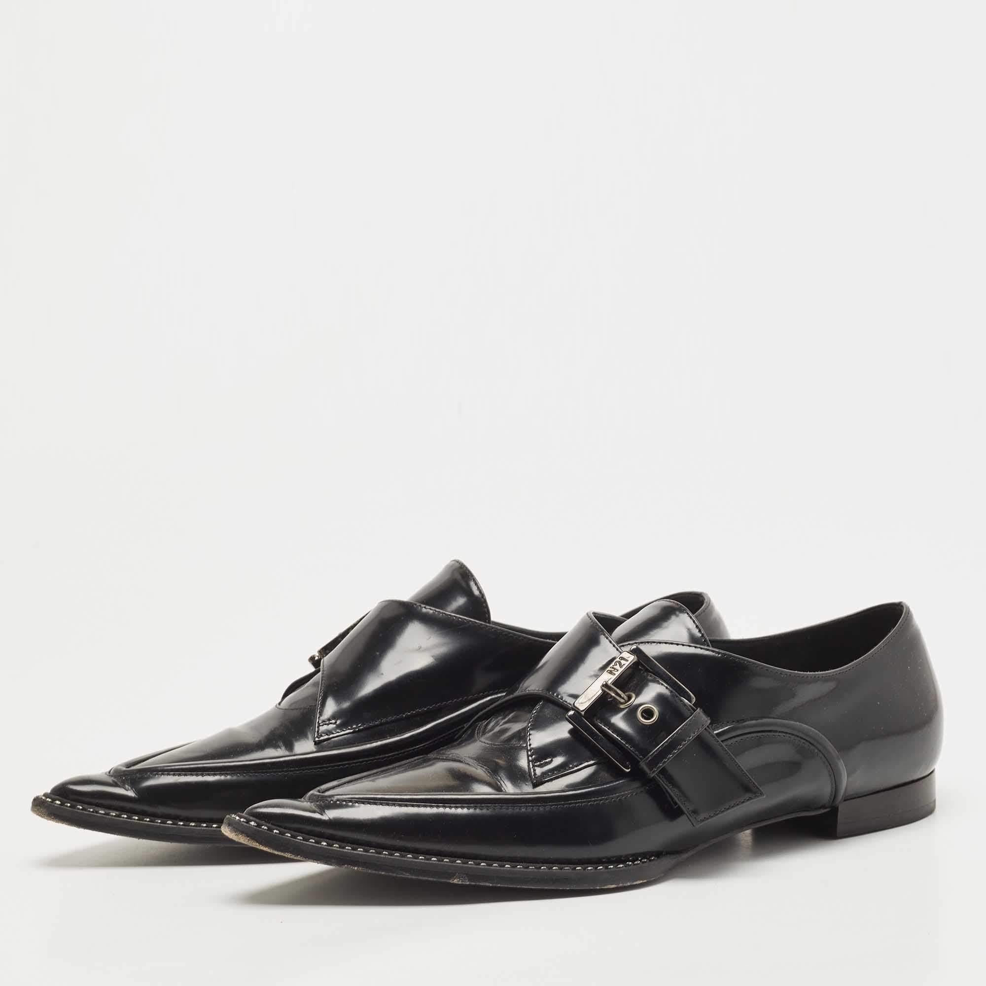 Practical fashionable and durableâ€”these N21 buckle loafers are carefully built to be fine companions to your everyday style. They come made using the best materials to be a prized buy.