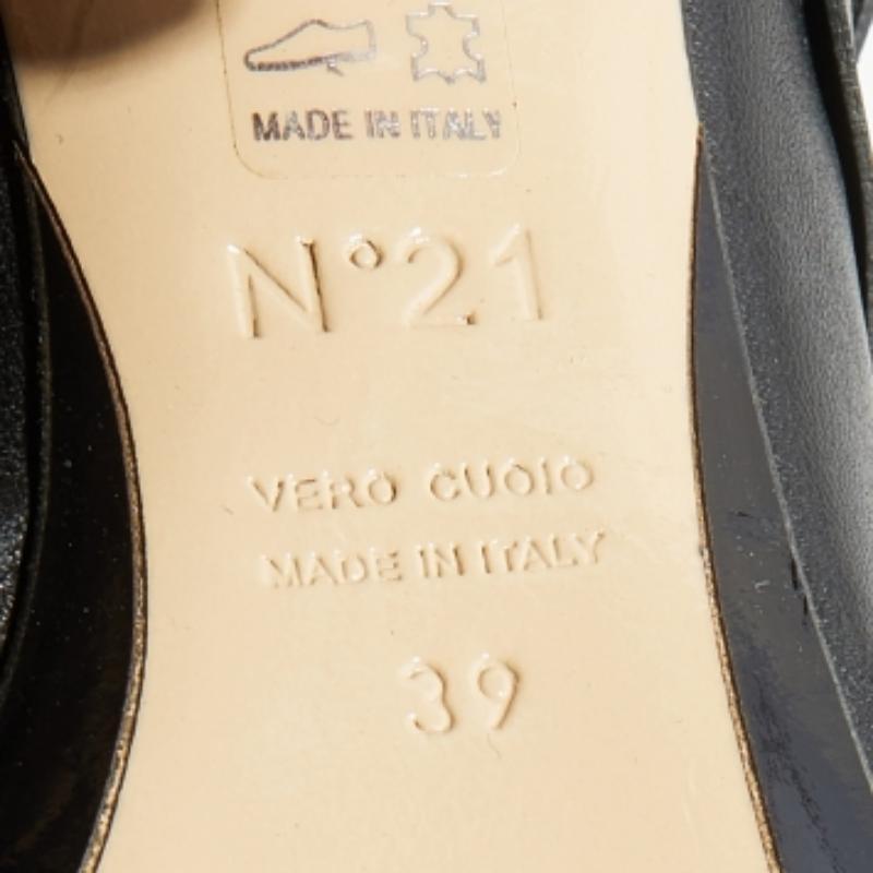 N°21 Black Leather Ronny Pleated Open Toe Mules Size 39 For Sale 4