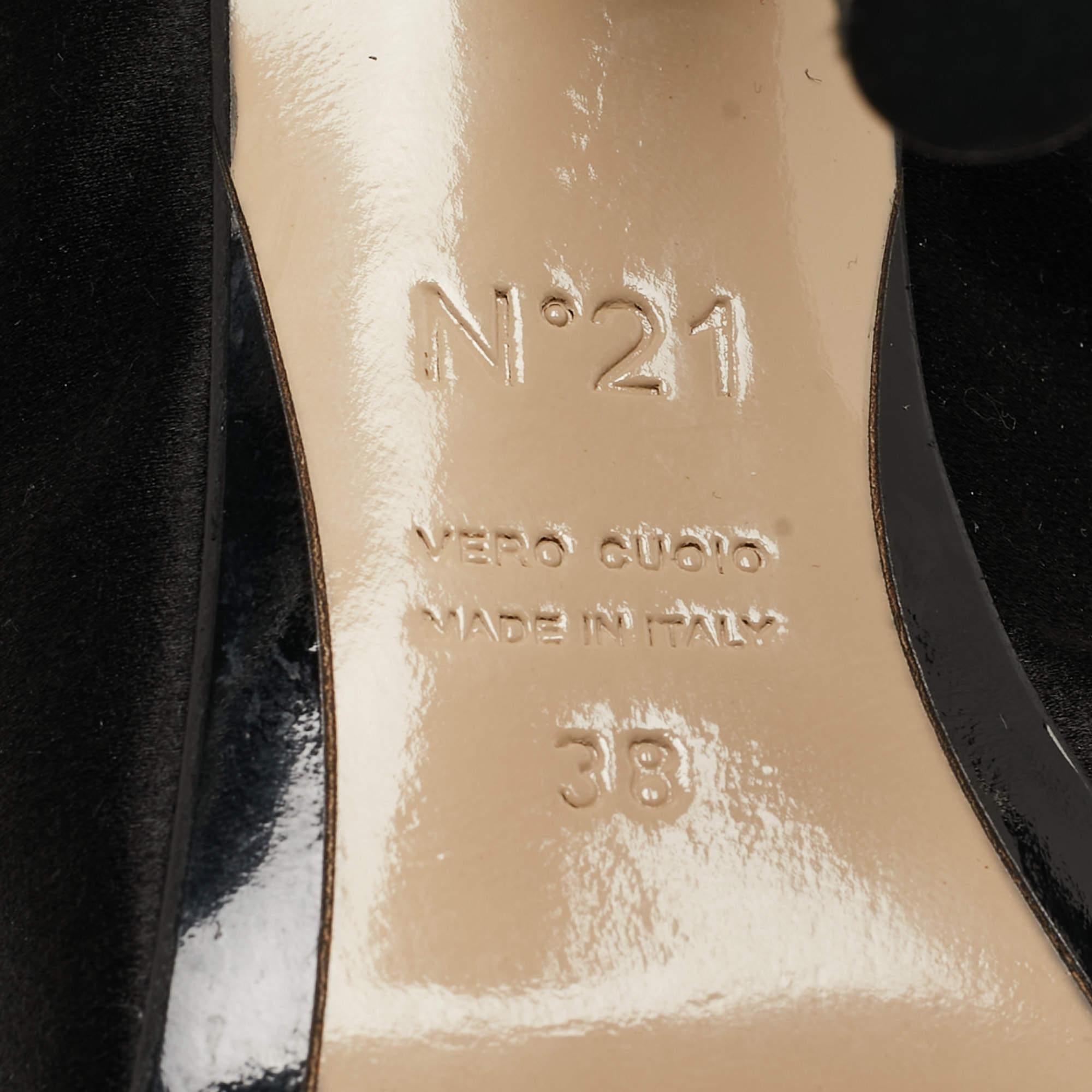 N21 Black Satin Knot Pointed Toe Slide Sandals Size 38 For Sale 4