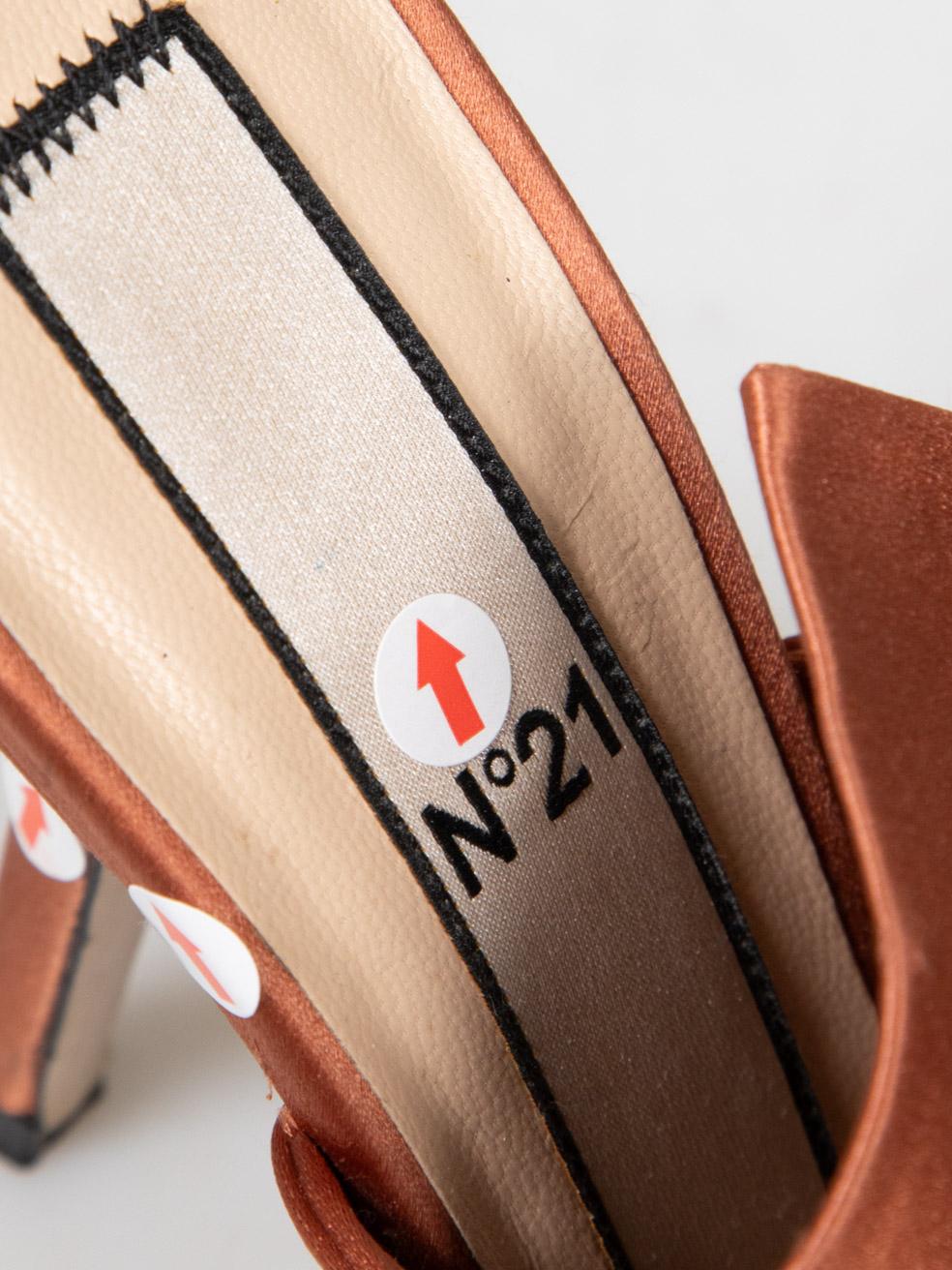 N°21 Braun Plissee-Pantoletten Größe IT 37 im Angebot 6